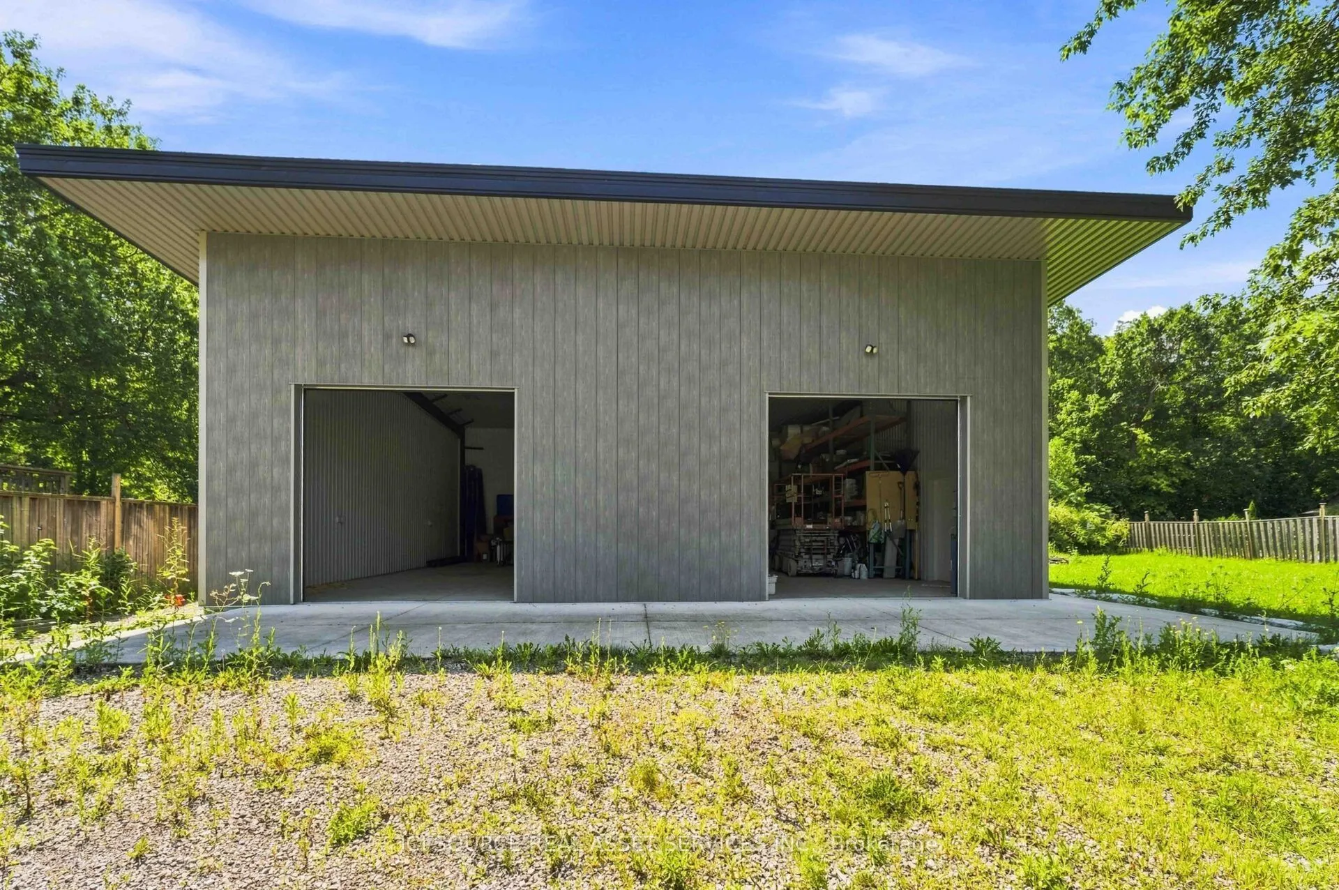 4284 Fly Road