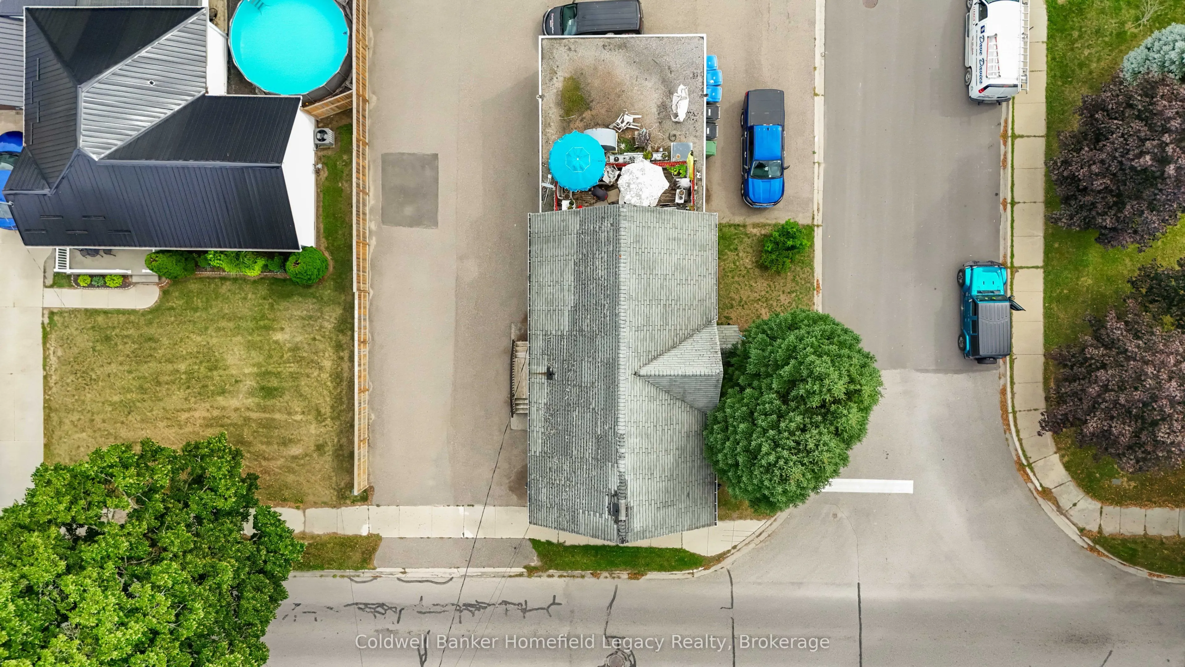 450 Queen Street E