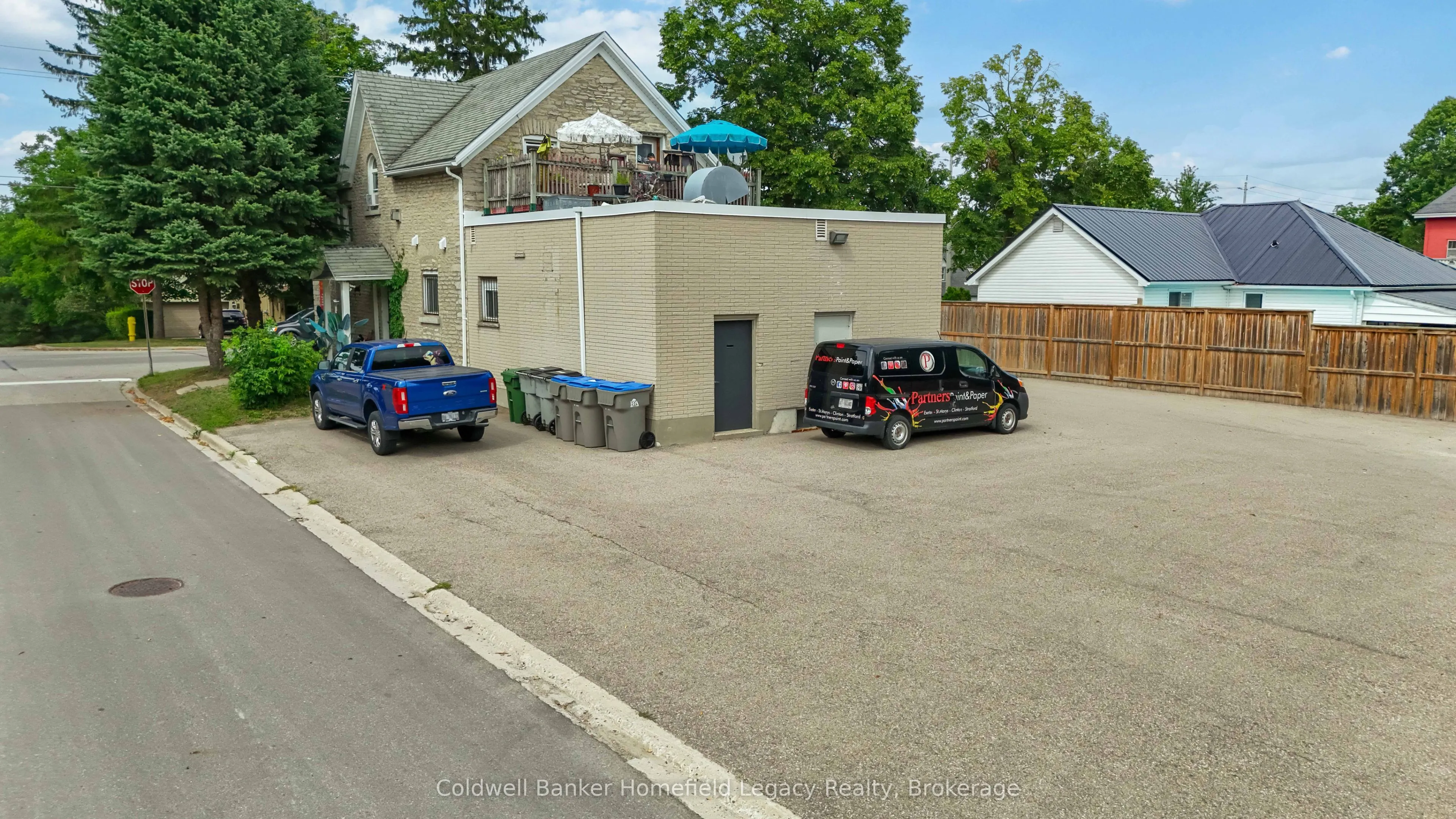 450 Queen Street E