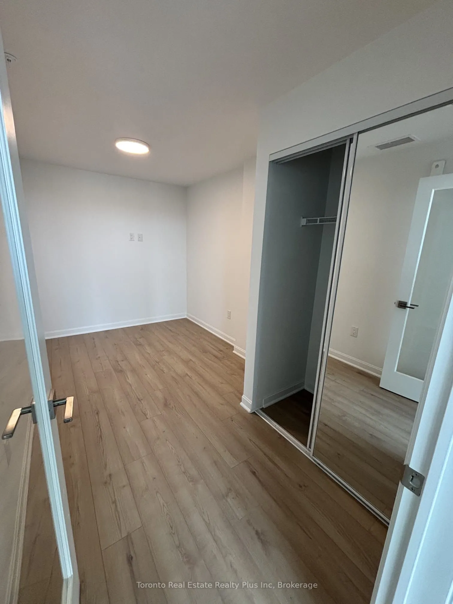 223 Princess Street #717