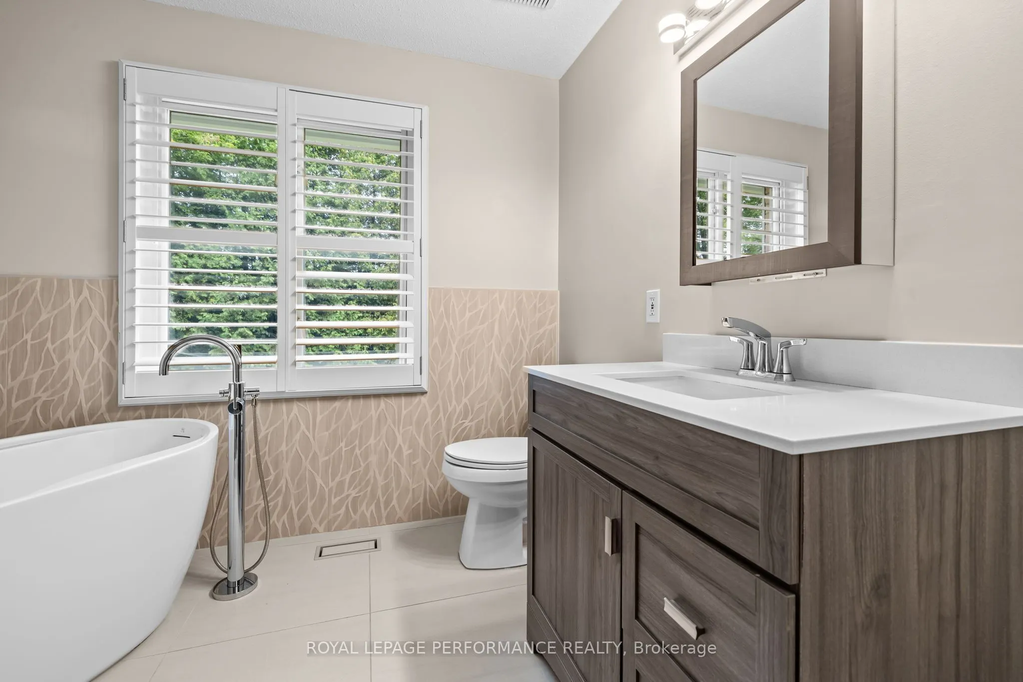 3080 Conc. 3 Plantagenet Road