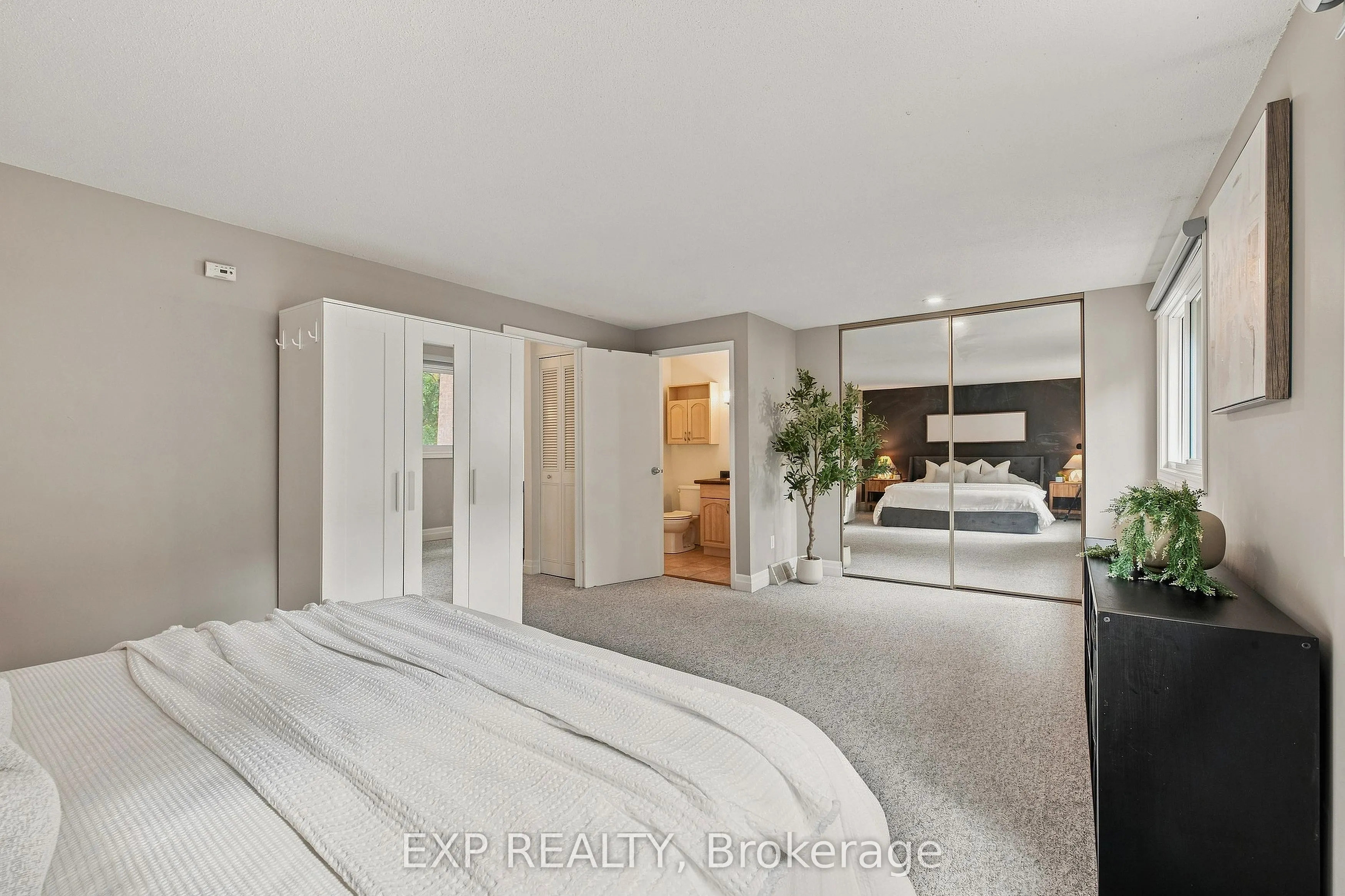 220 Salisbury Avenue #13