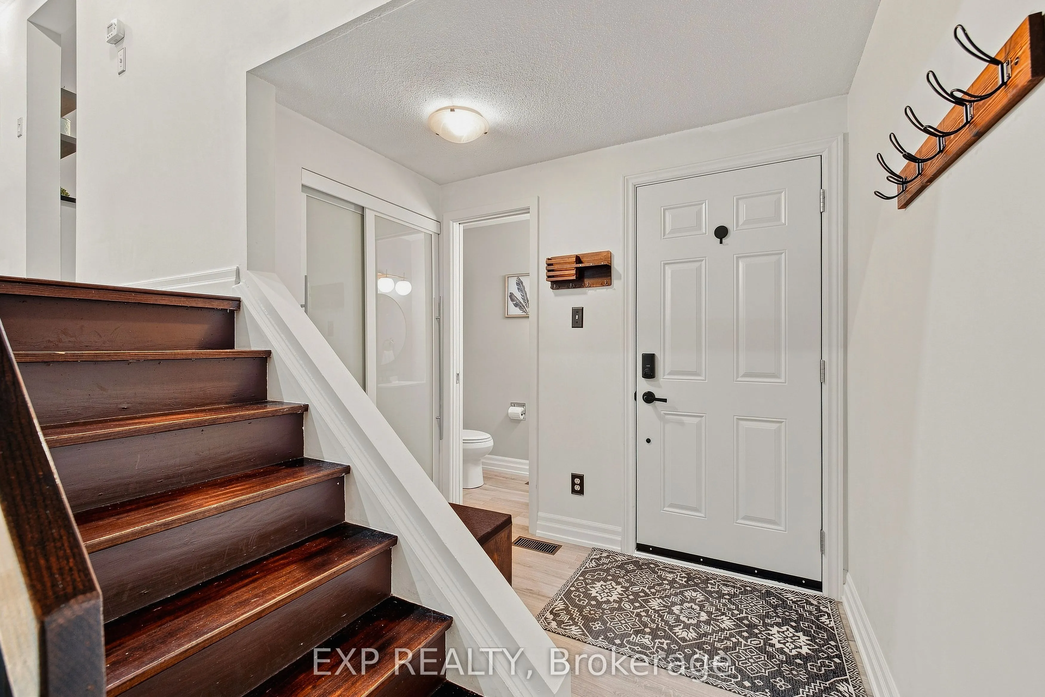 220 Salisbury Avenue #13