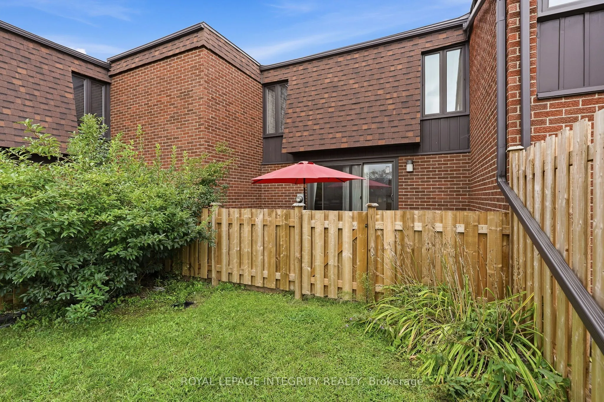890 Cahill Drive W #4
