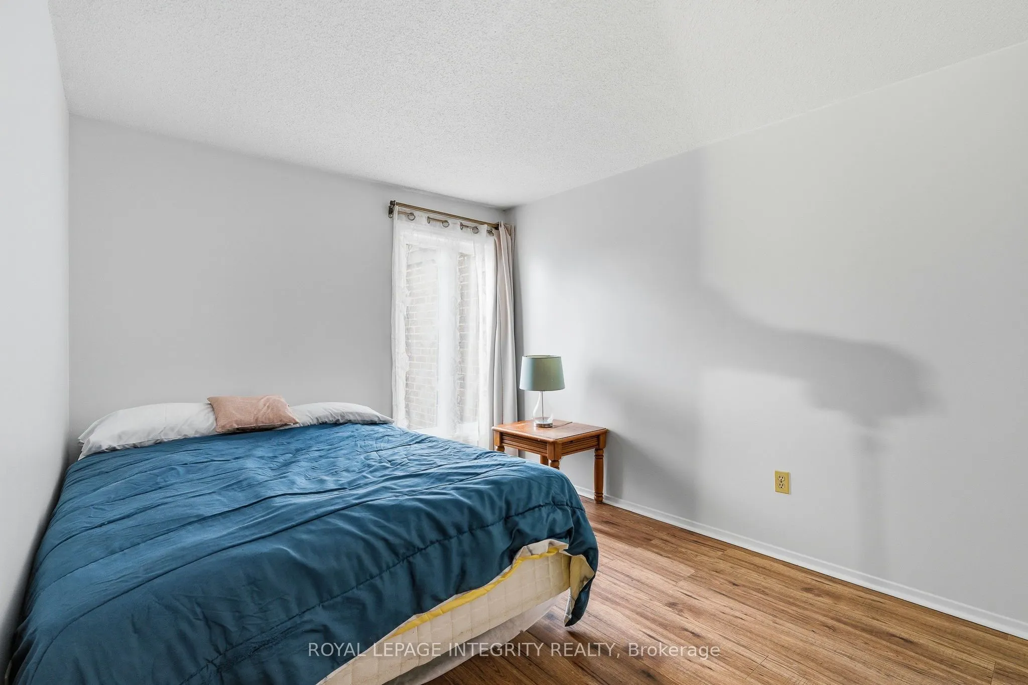 890 Cahill Drive W #4