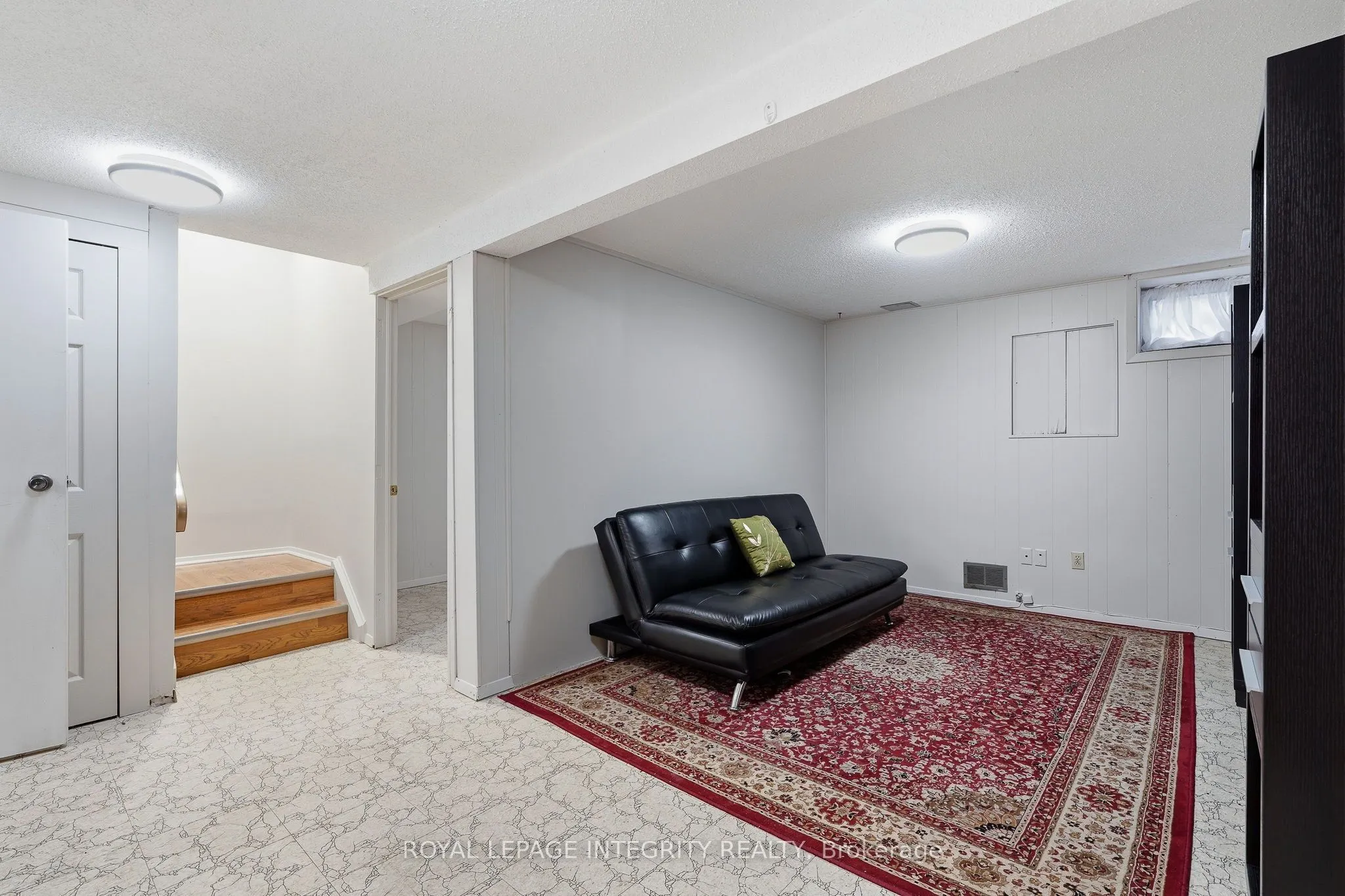 890 Cahill Drive W #4