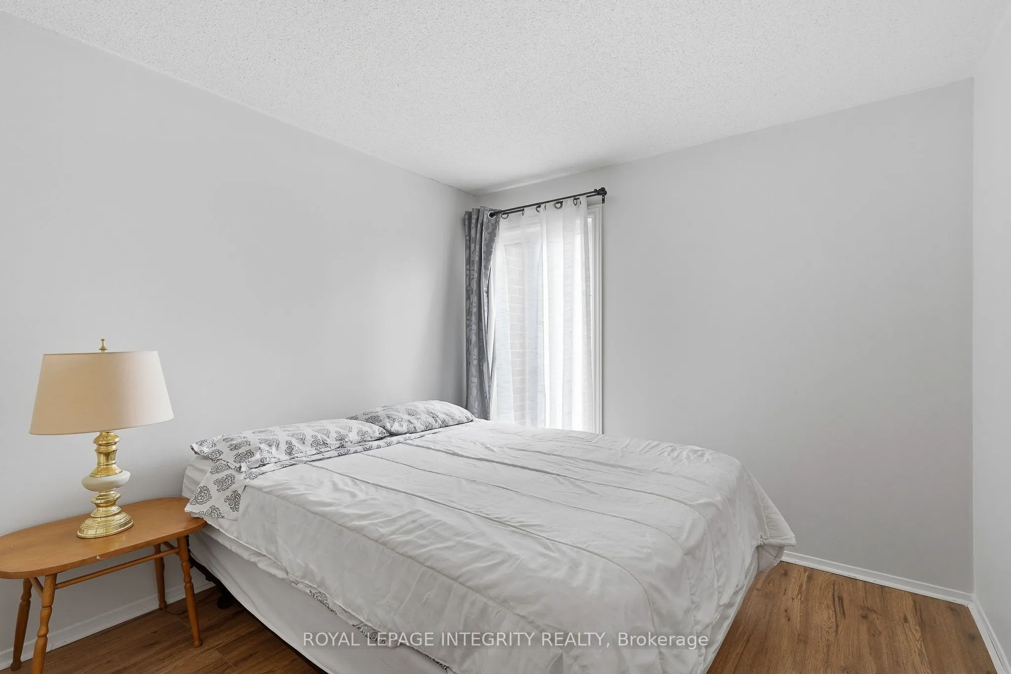 890 Cahill Drive W #4