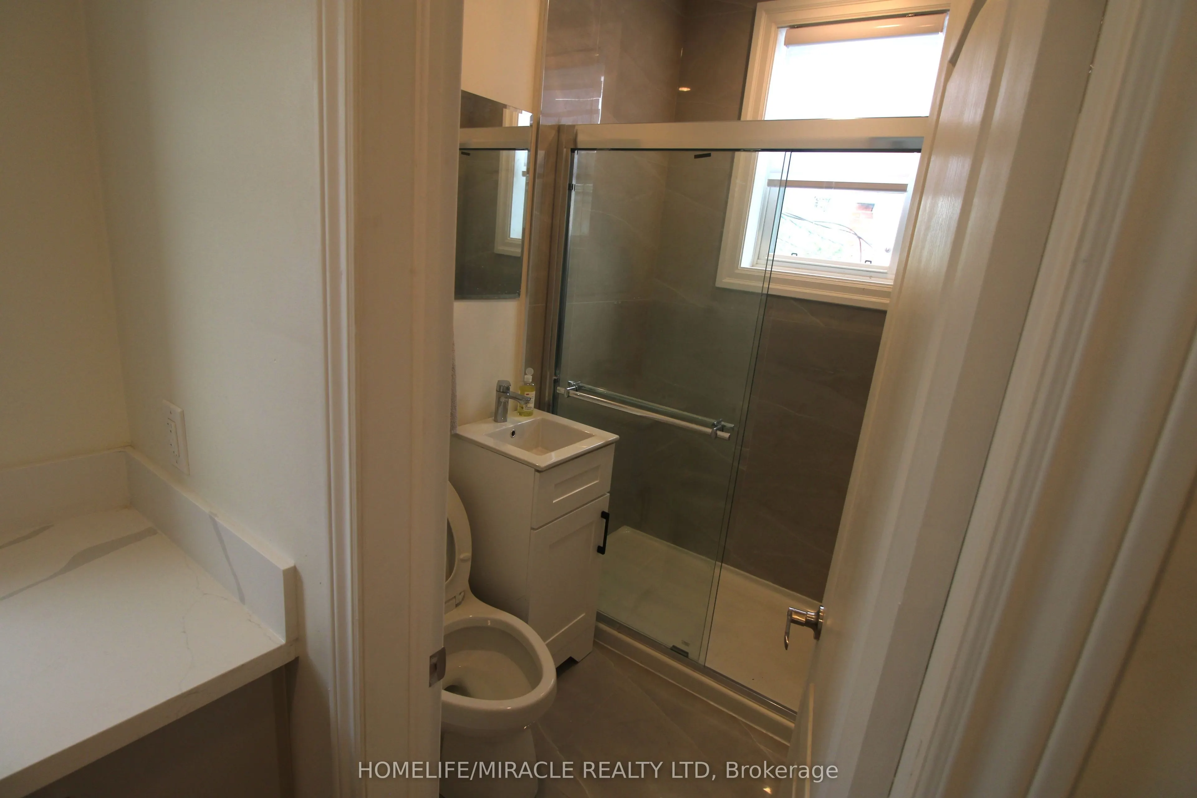 29 Albert Street W #Unit A