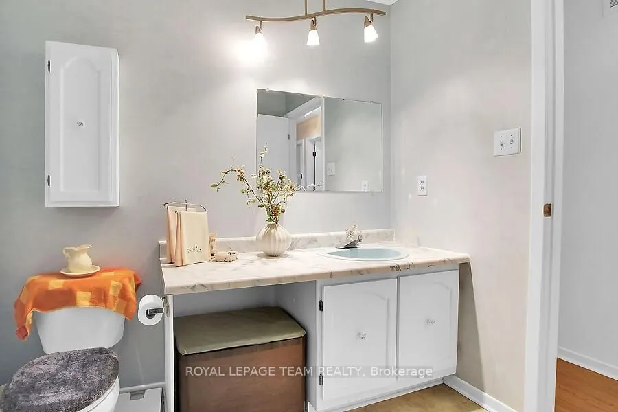31 Ross Street