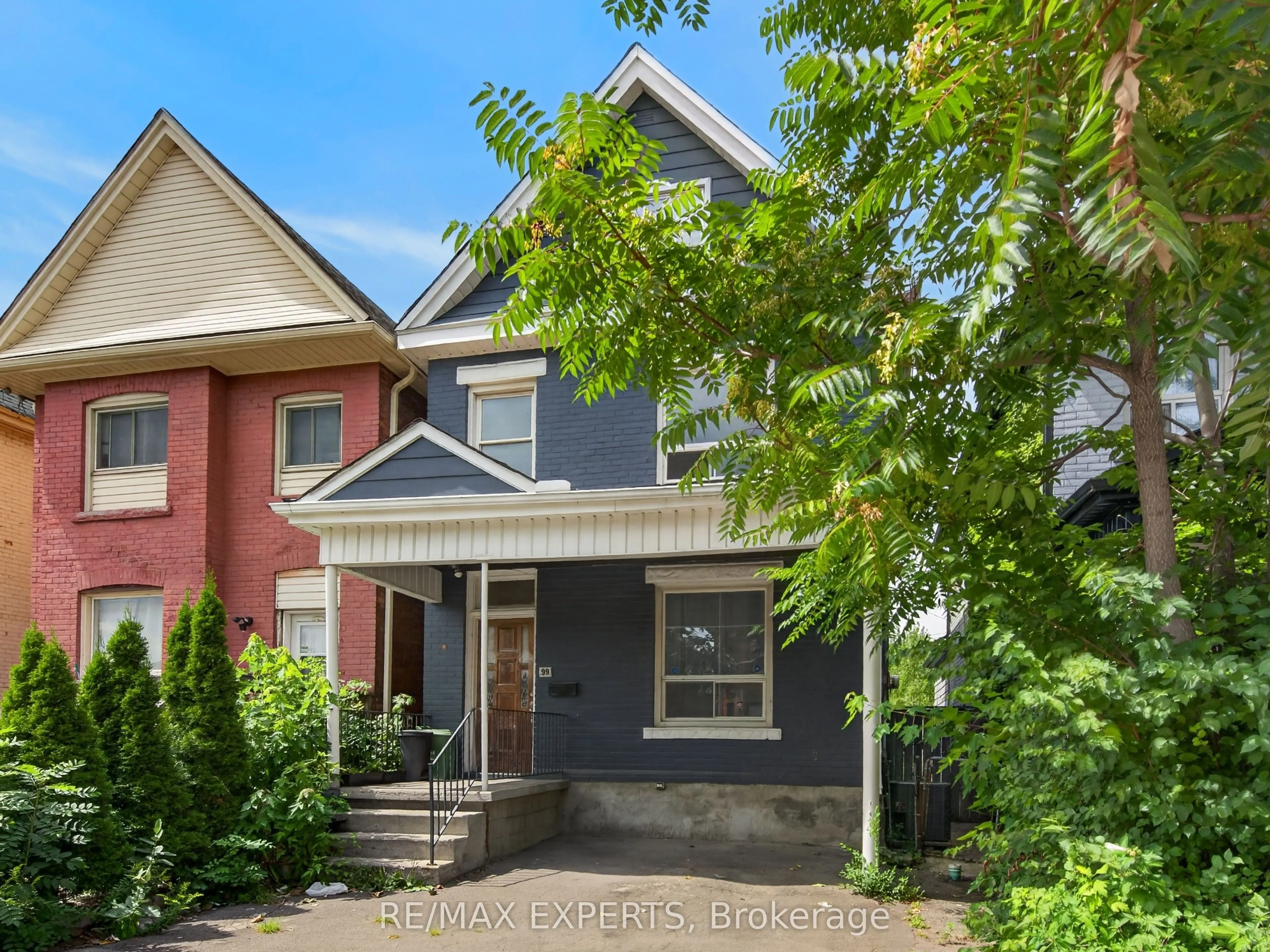 99 Leeming Street