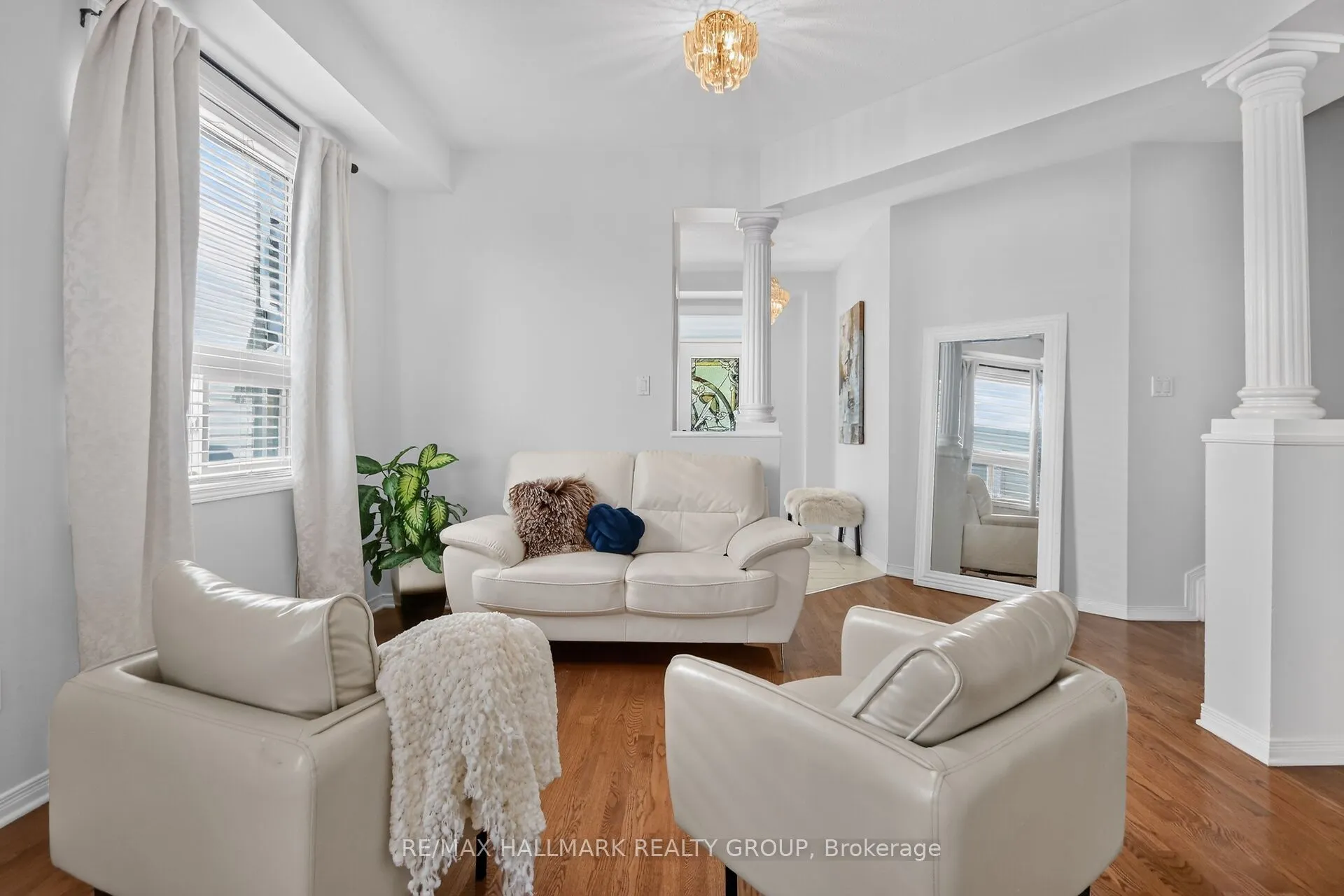 222 Deercroft Avenue