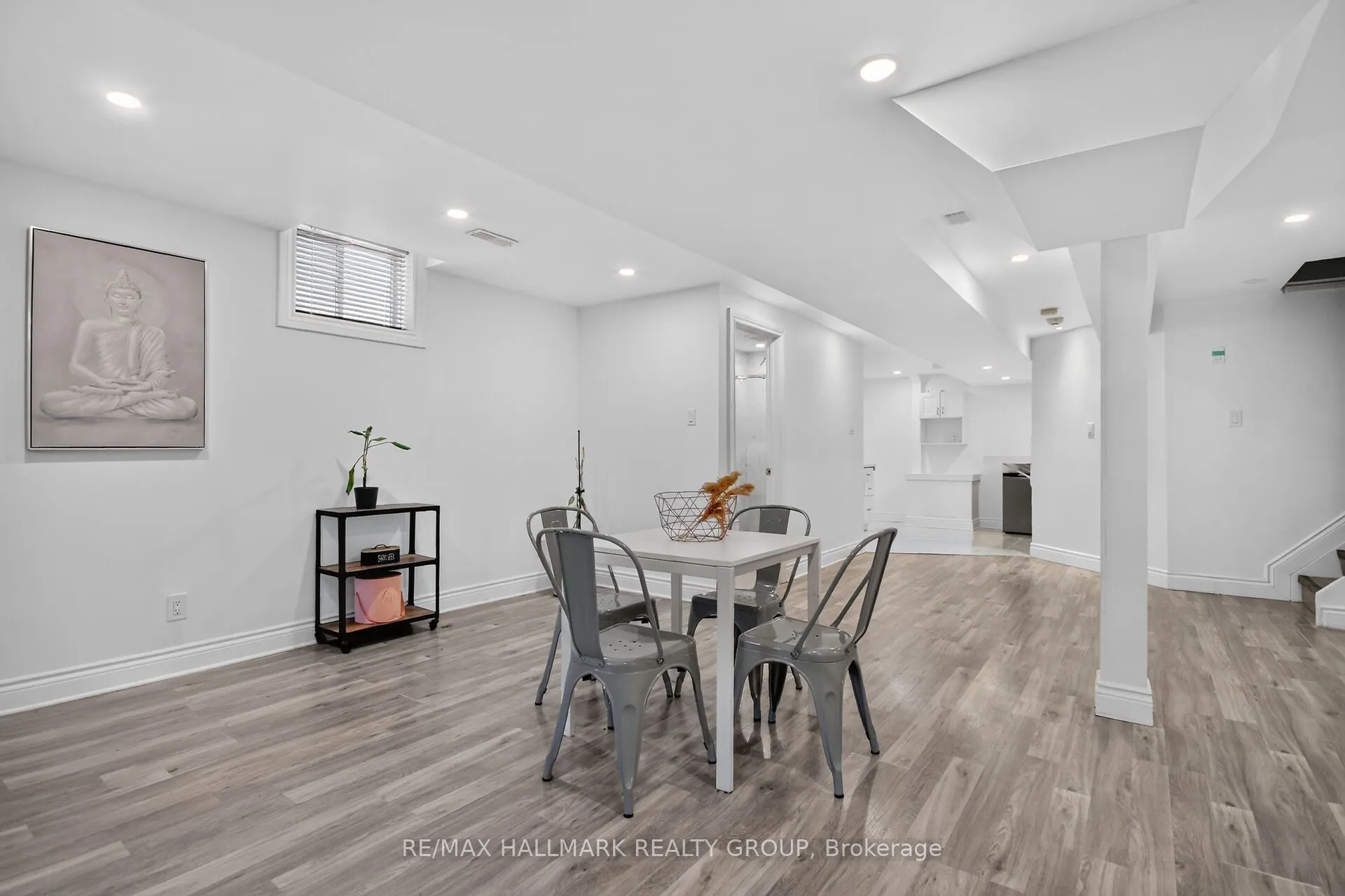 222 Deercroft Avenue