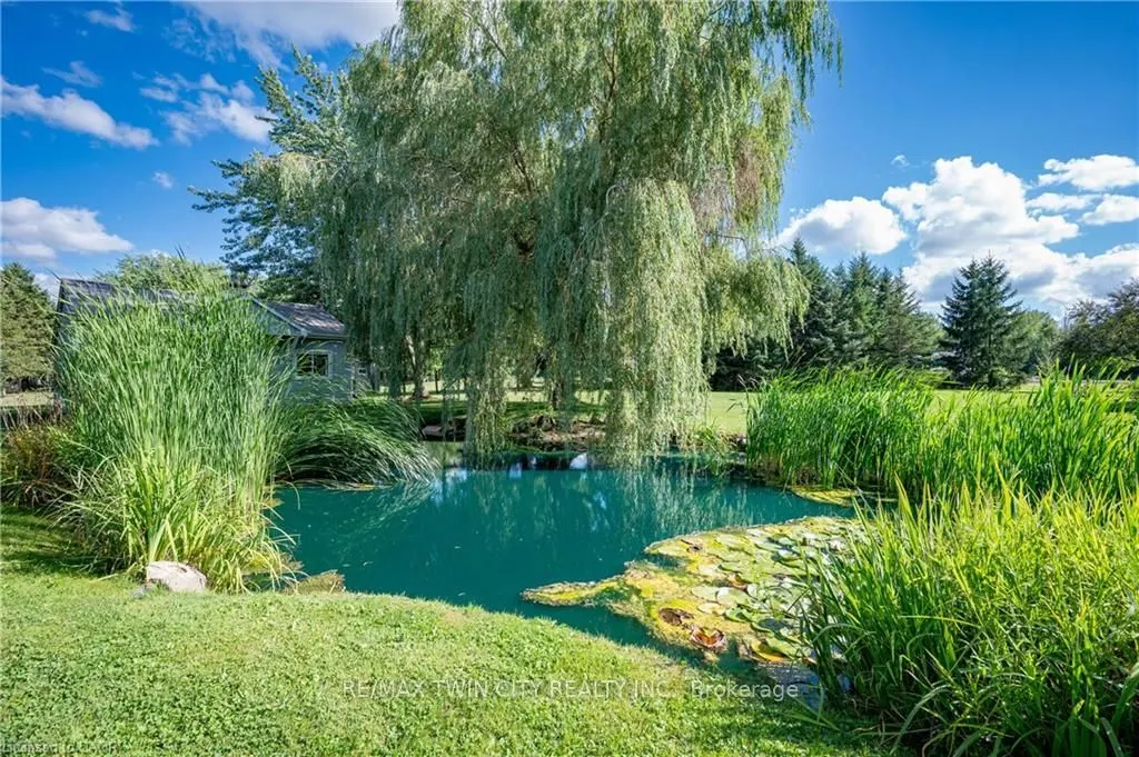 6471 Sideroad 15 Road
