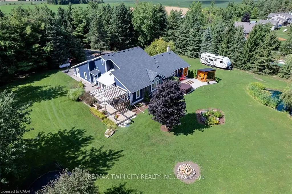 6471 Sideroad 15 Road