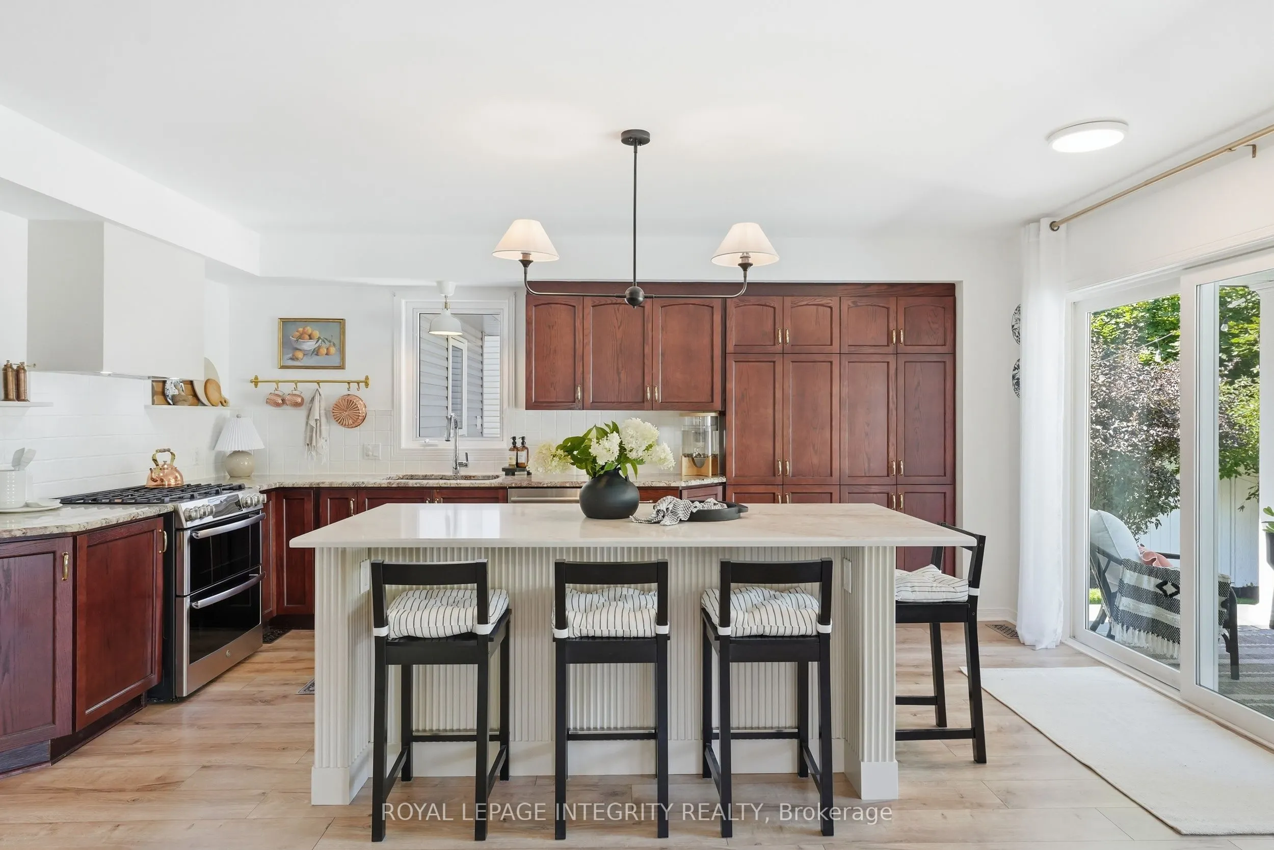 125 West Ridge Drive