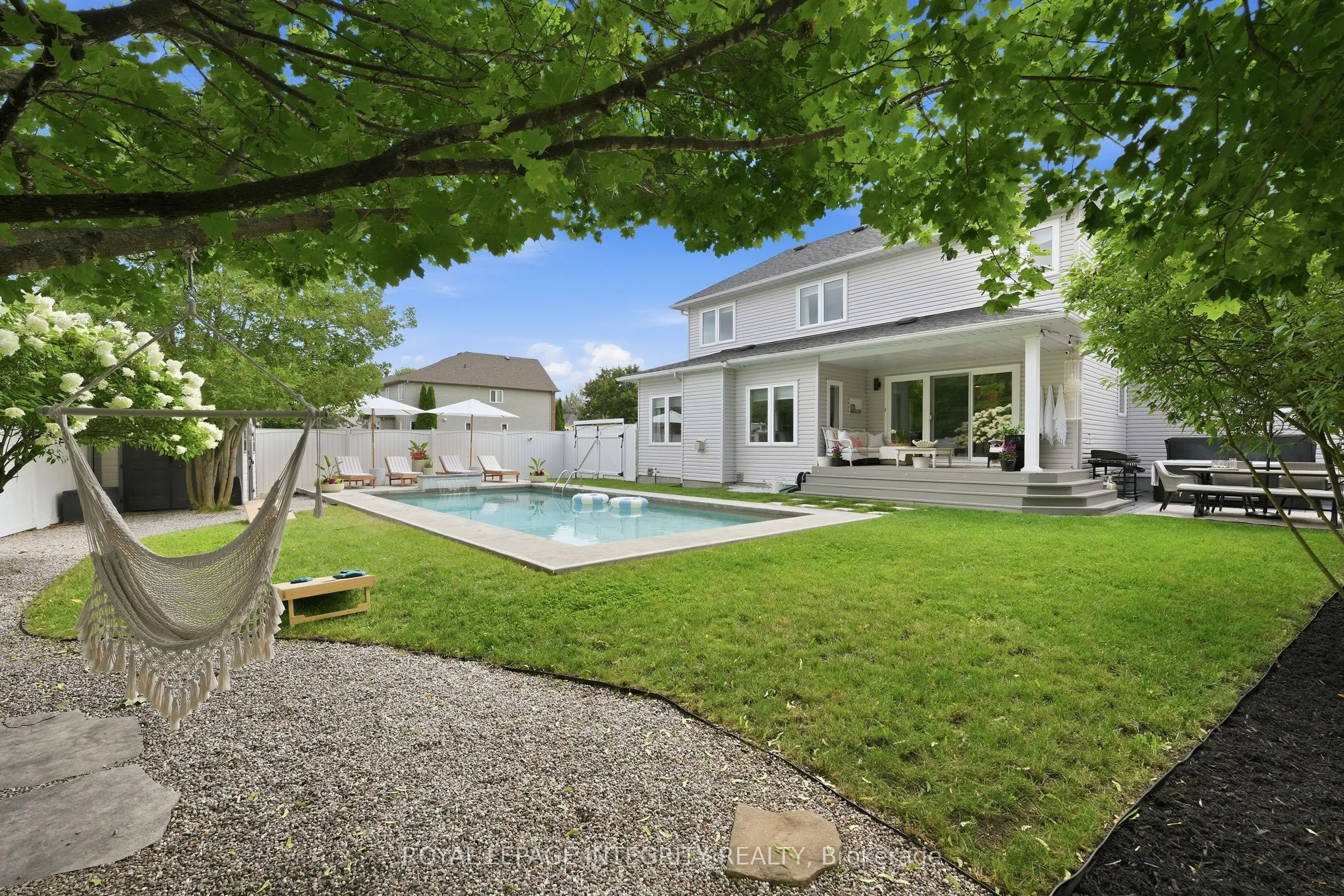 125 West Ridge Drive