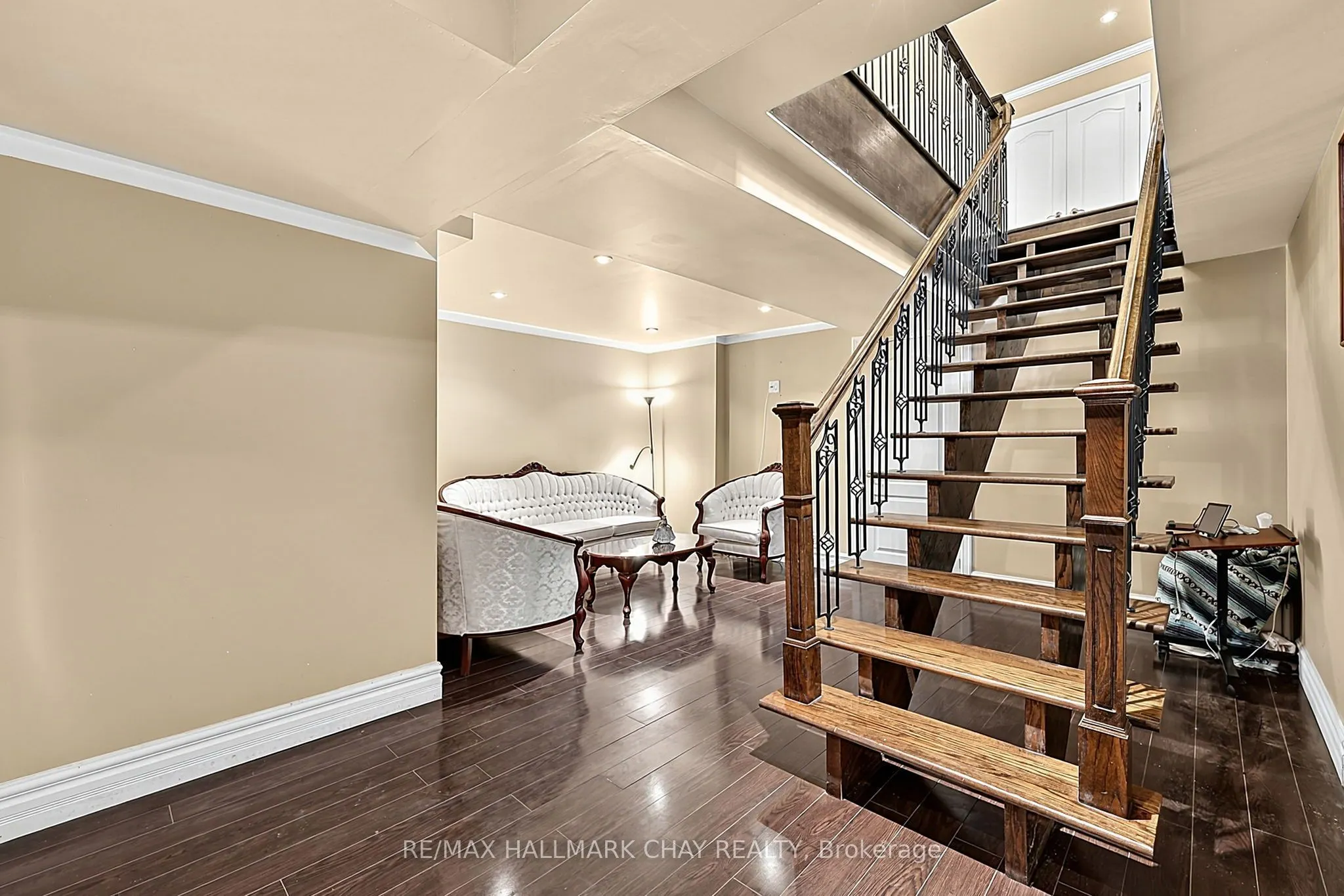 31 Hillside Drive