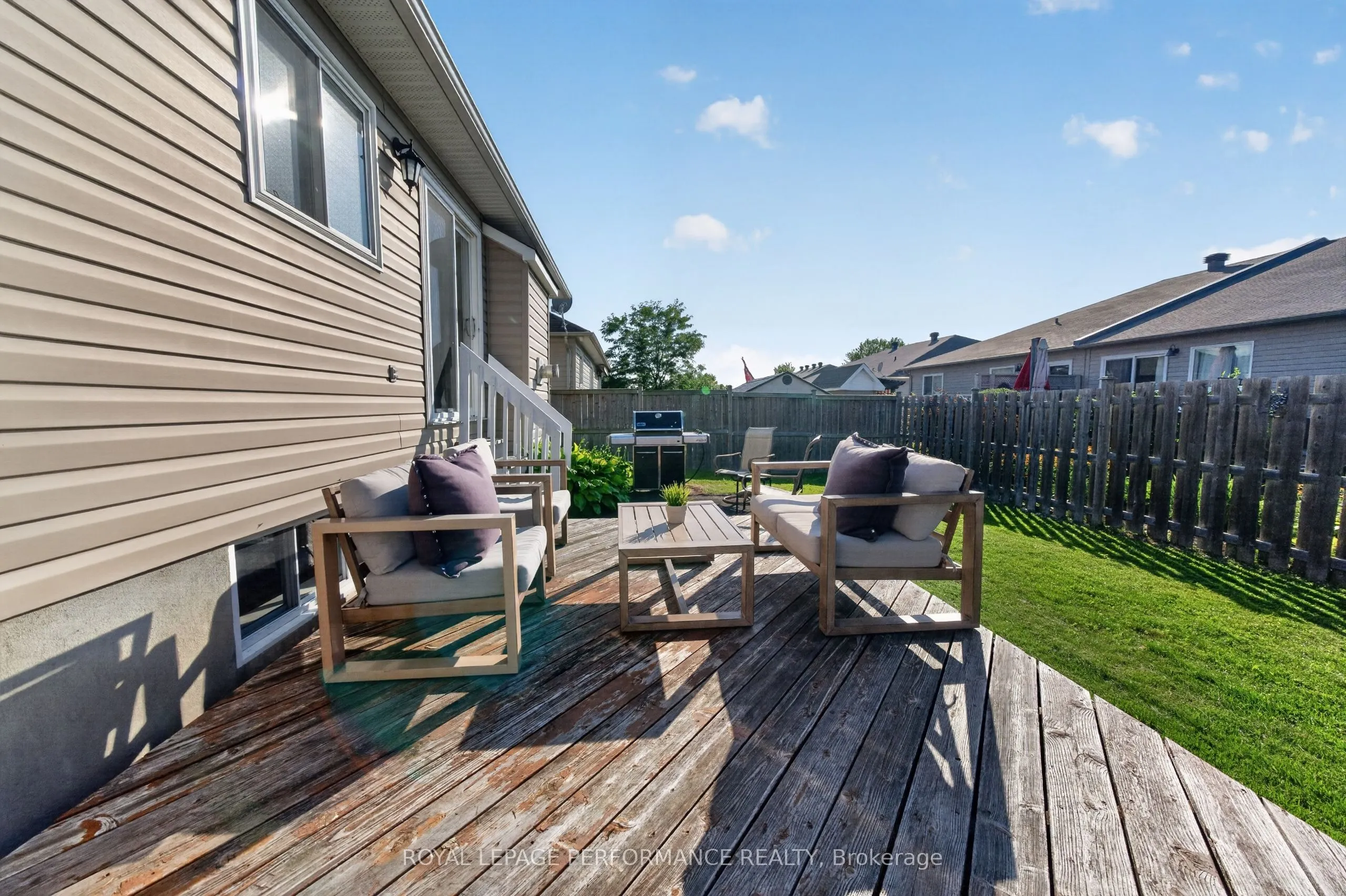 639 Robert Hill Street