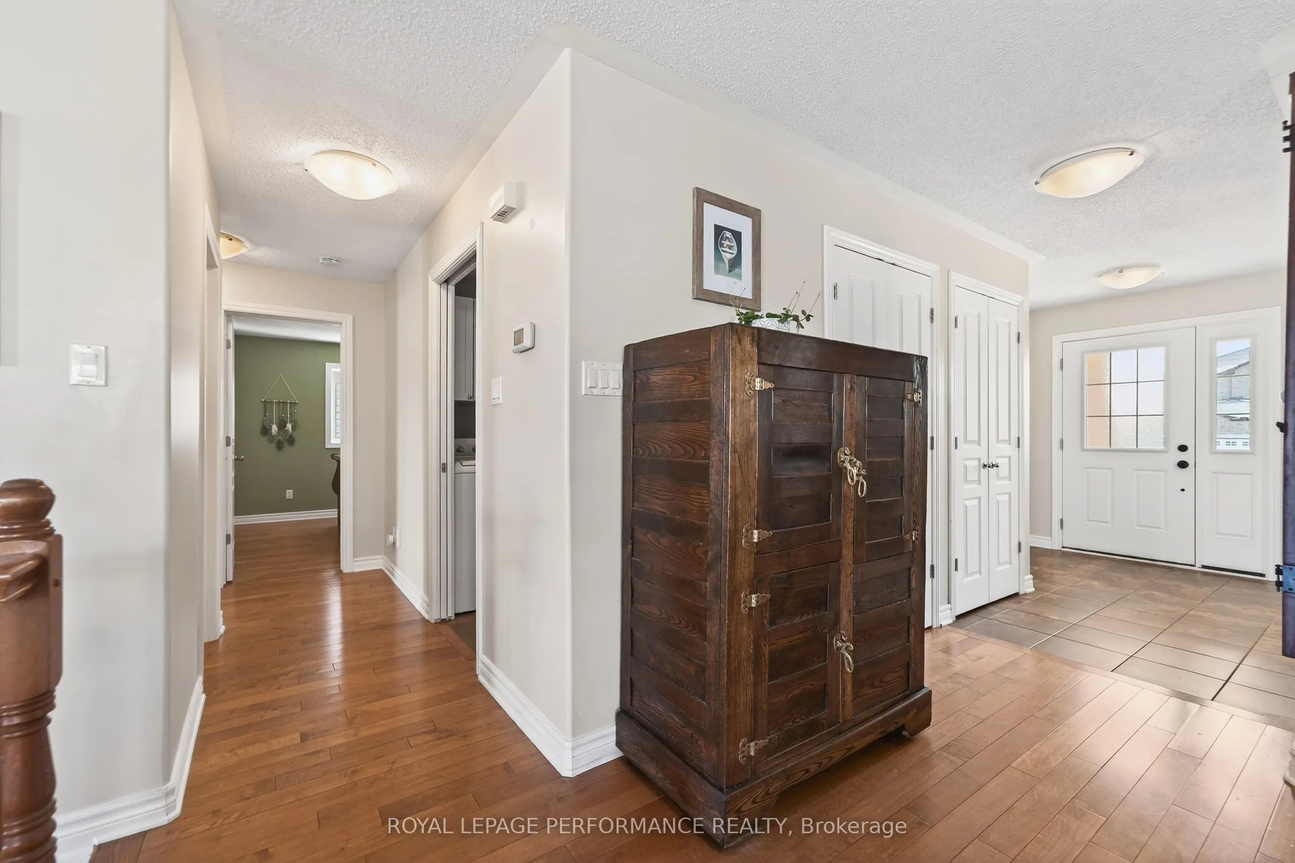 639 Robert Hill Street