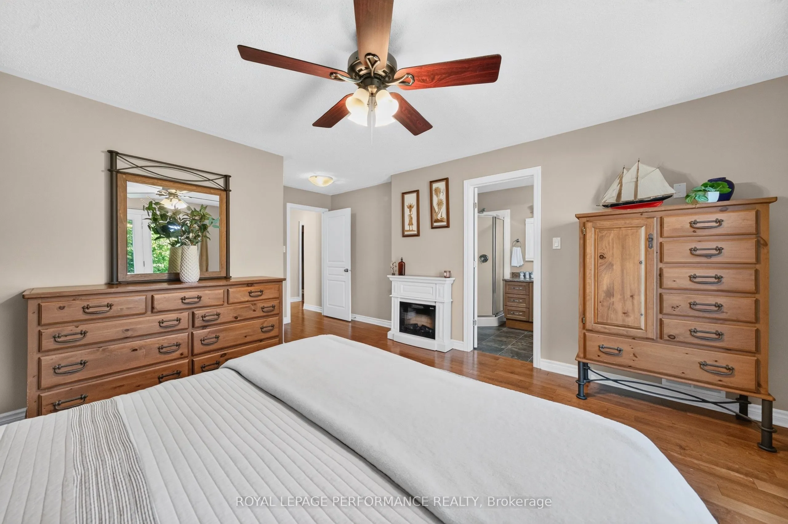 639 Robert Hill Street