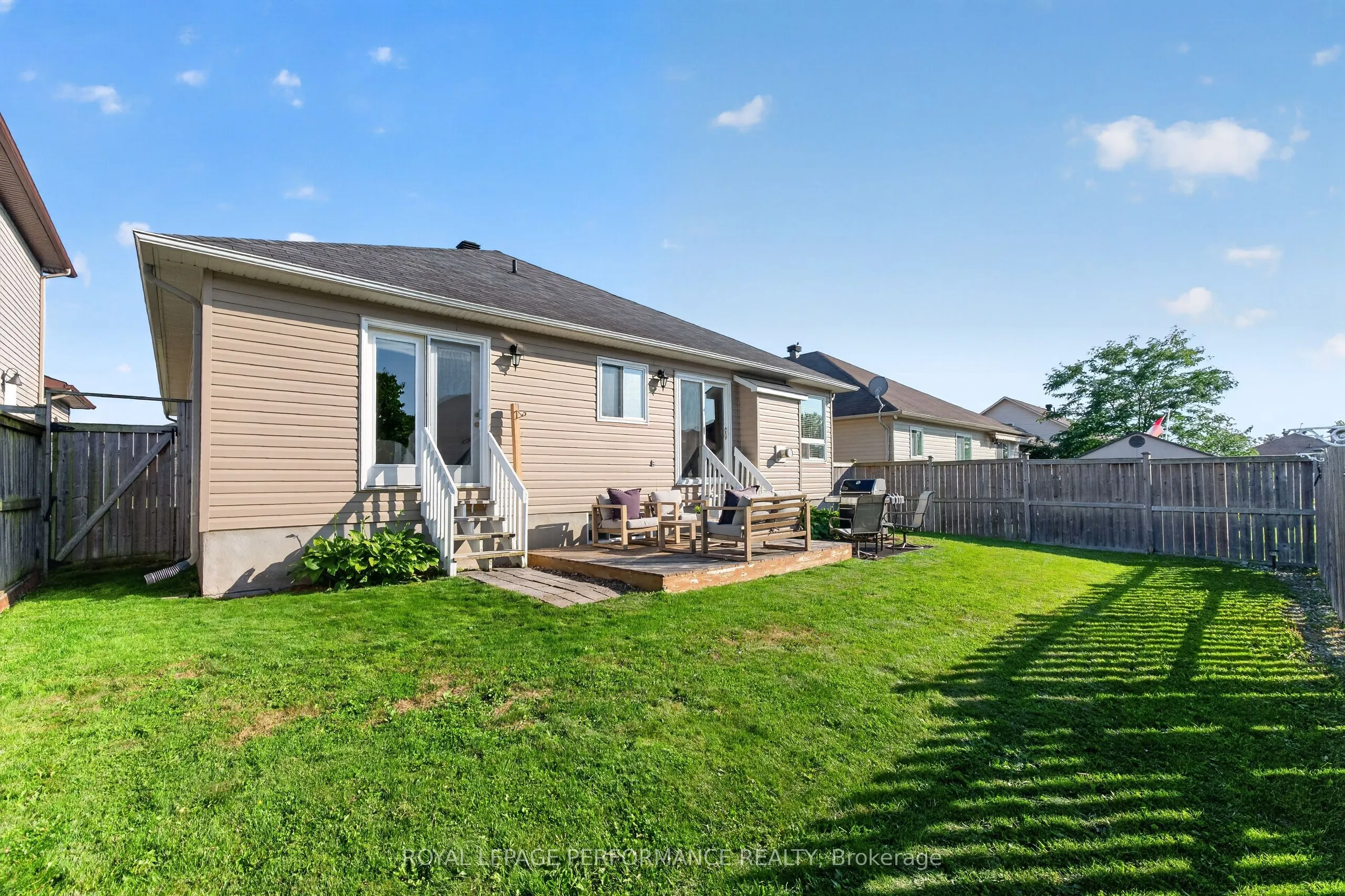 639 Robert Hill Street