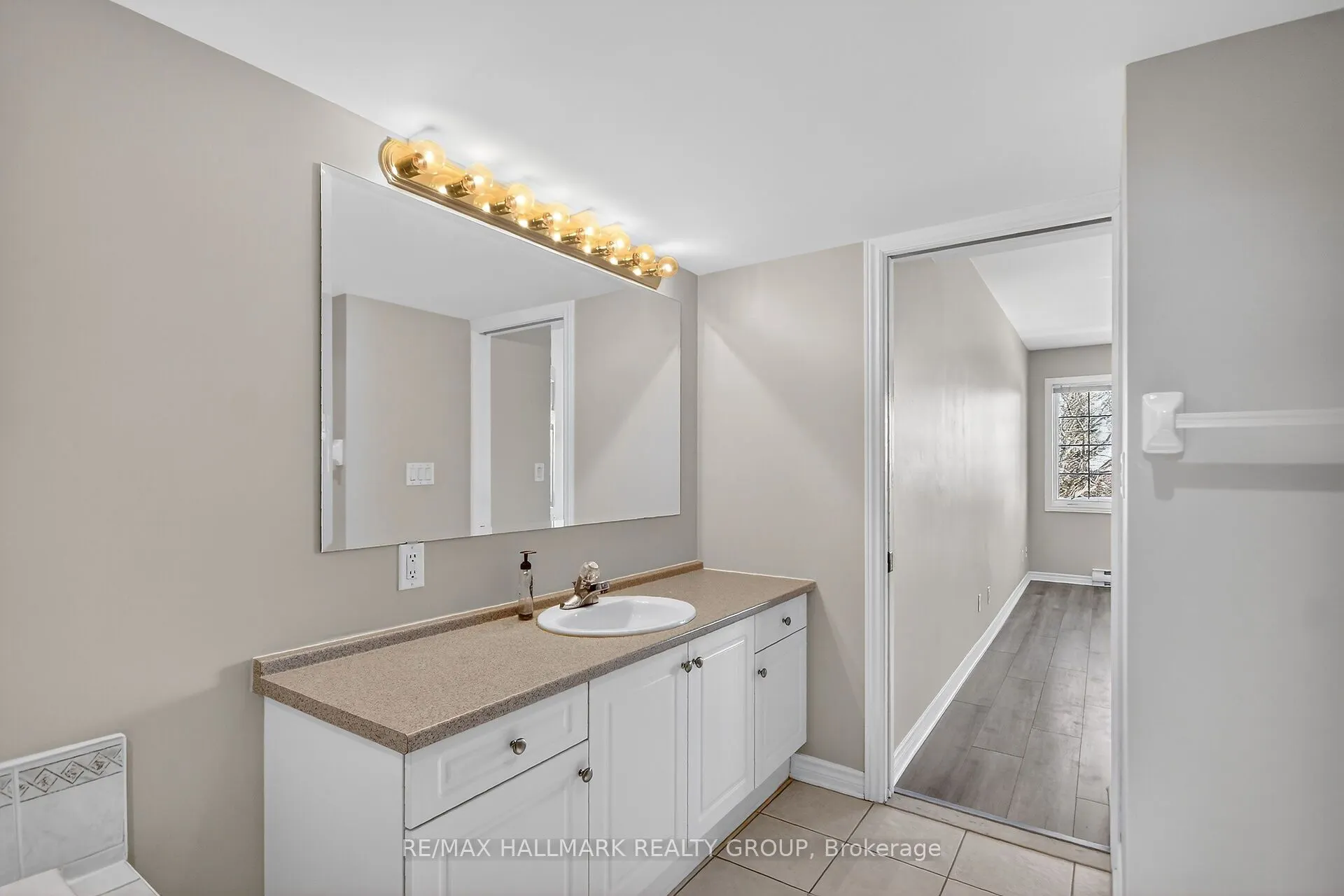 51 Robson Court #2B