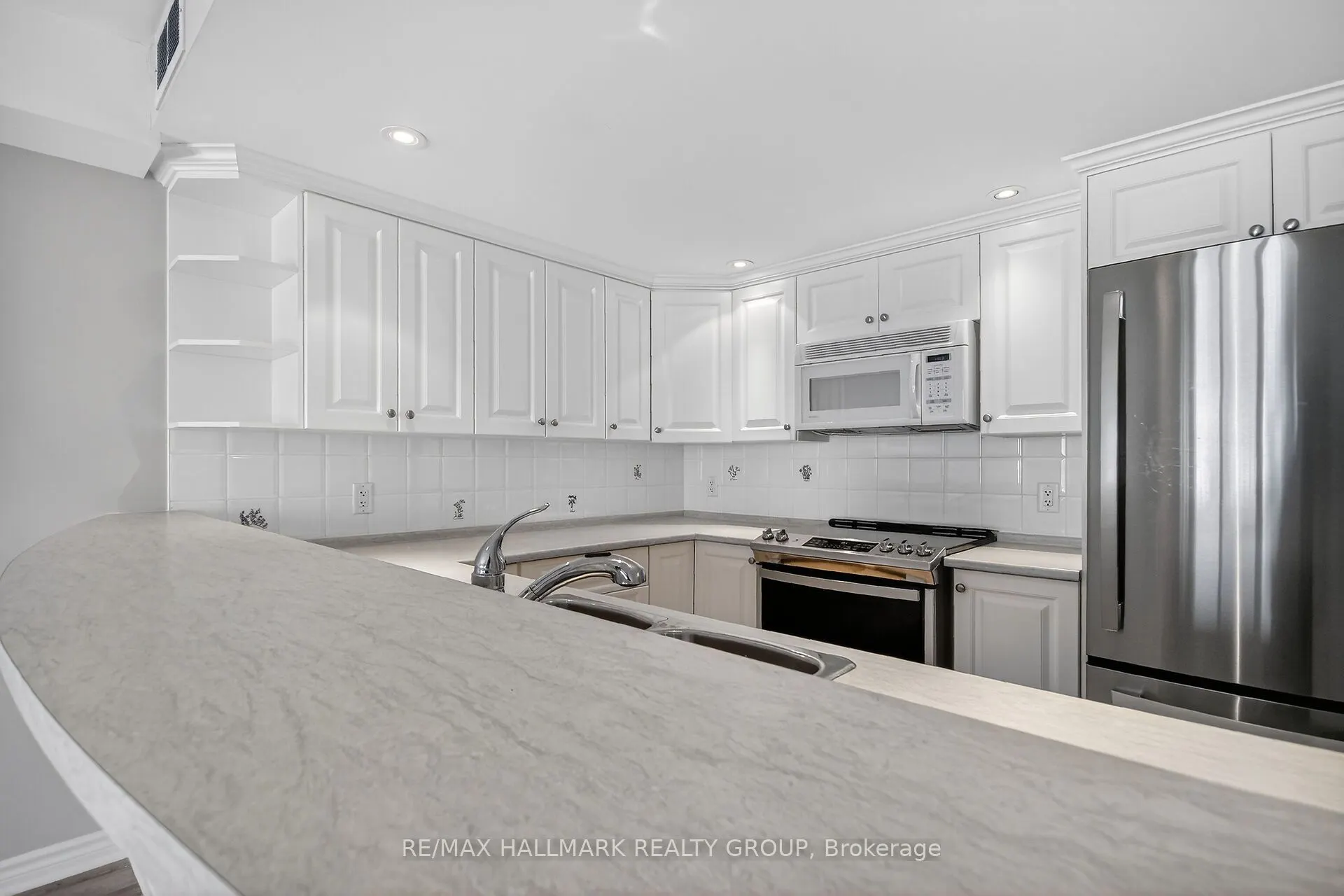 51 Robson Court #2B