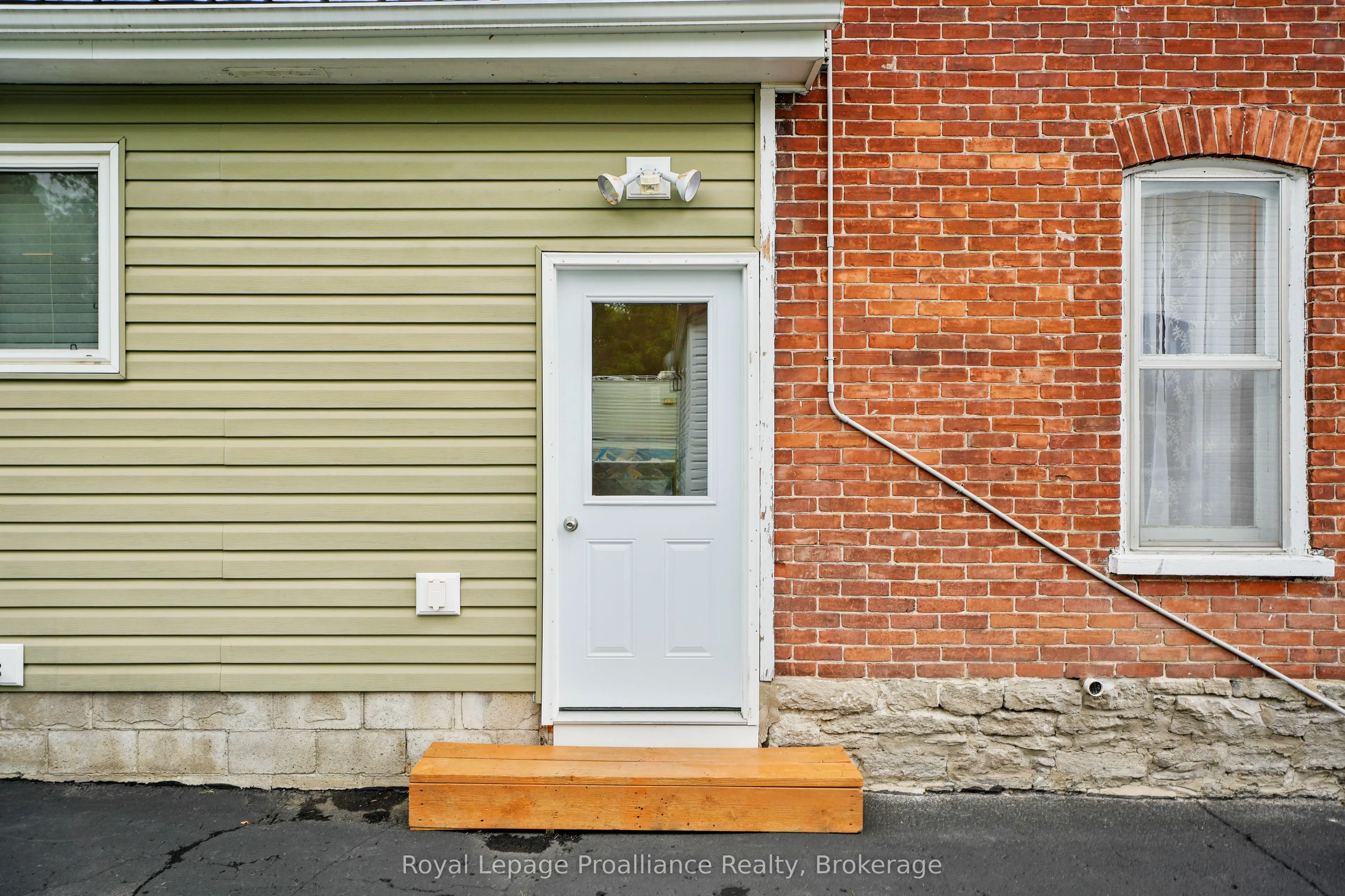 104 inkerman Street