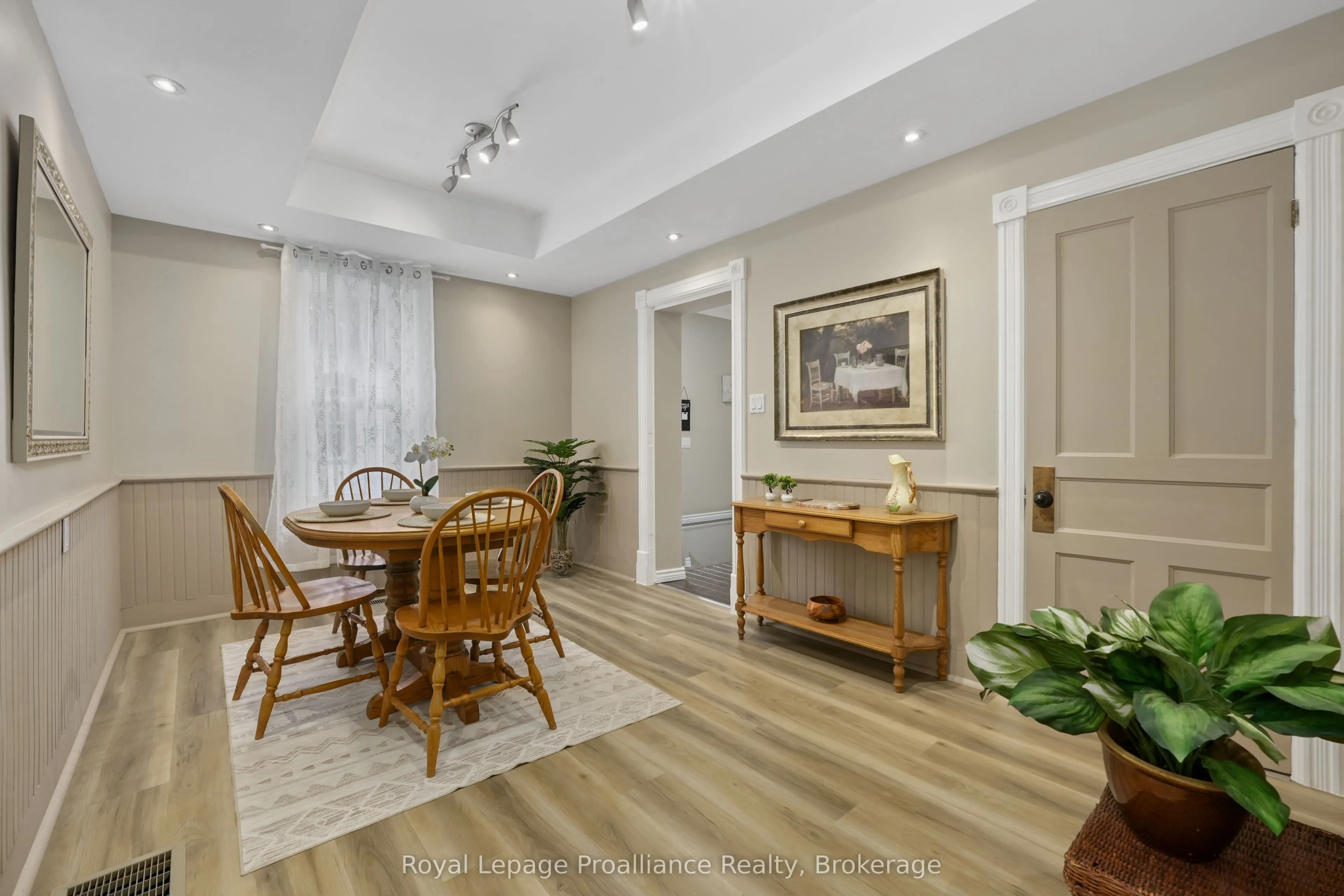 104 inkerman Street