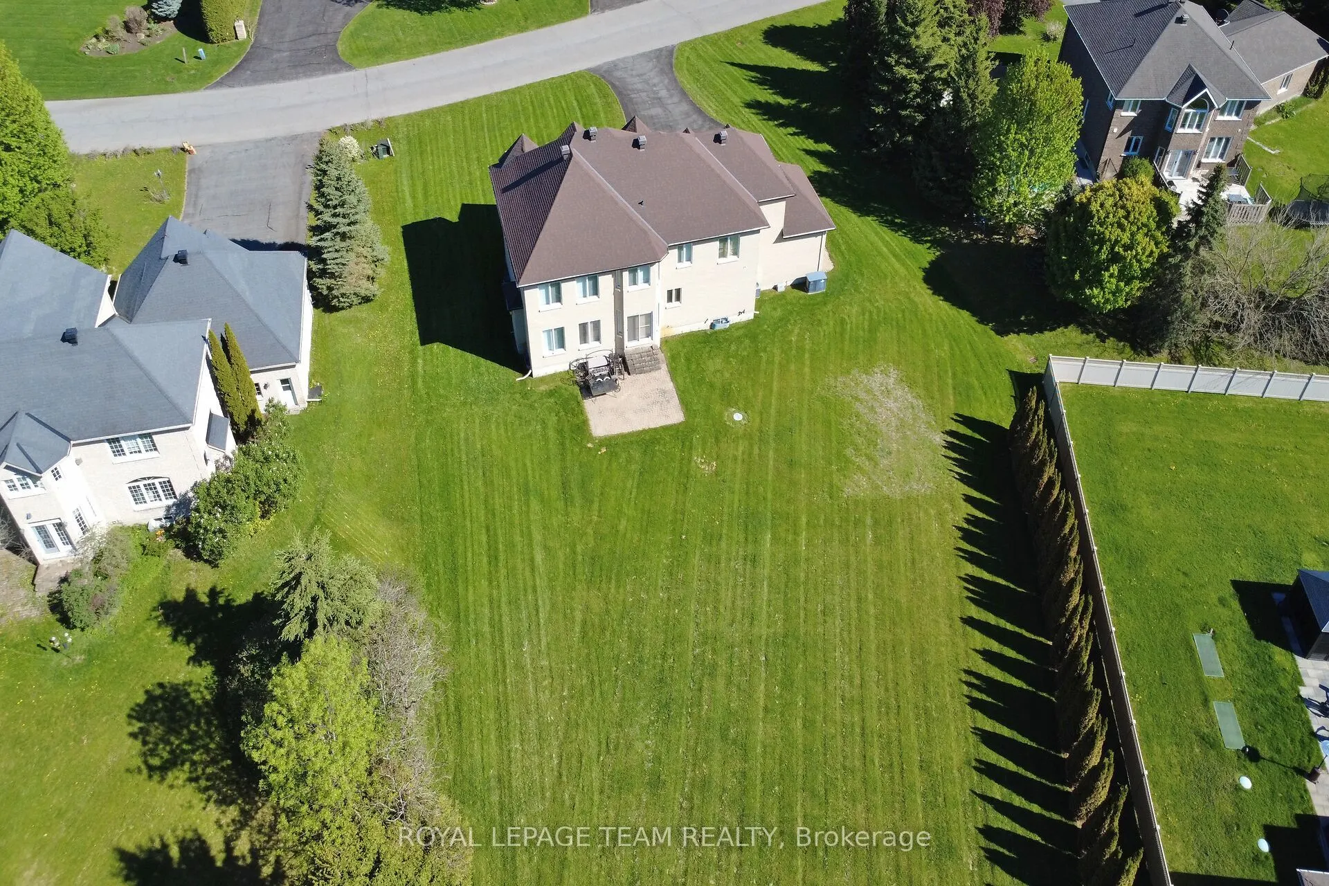 5472 Wicklow Drive