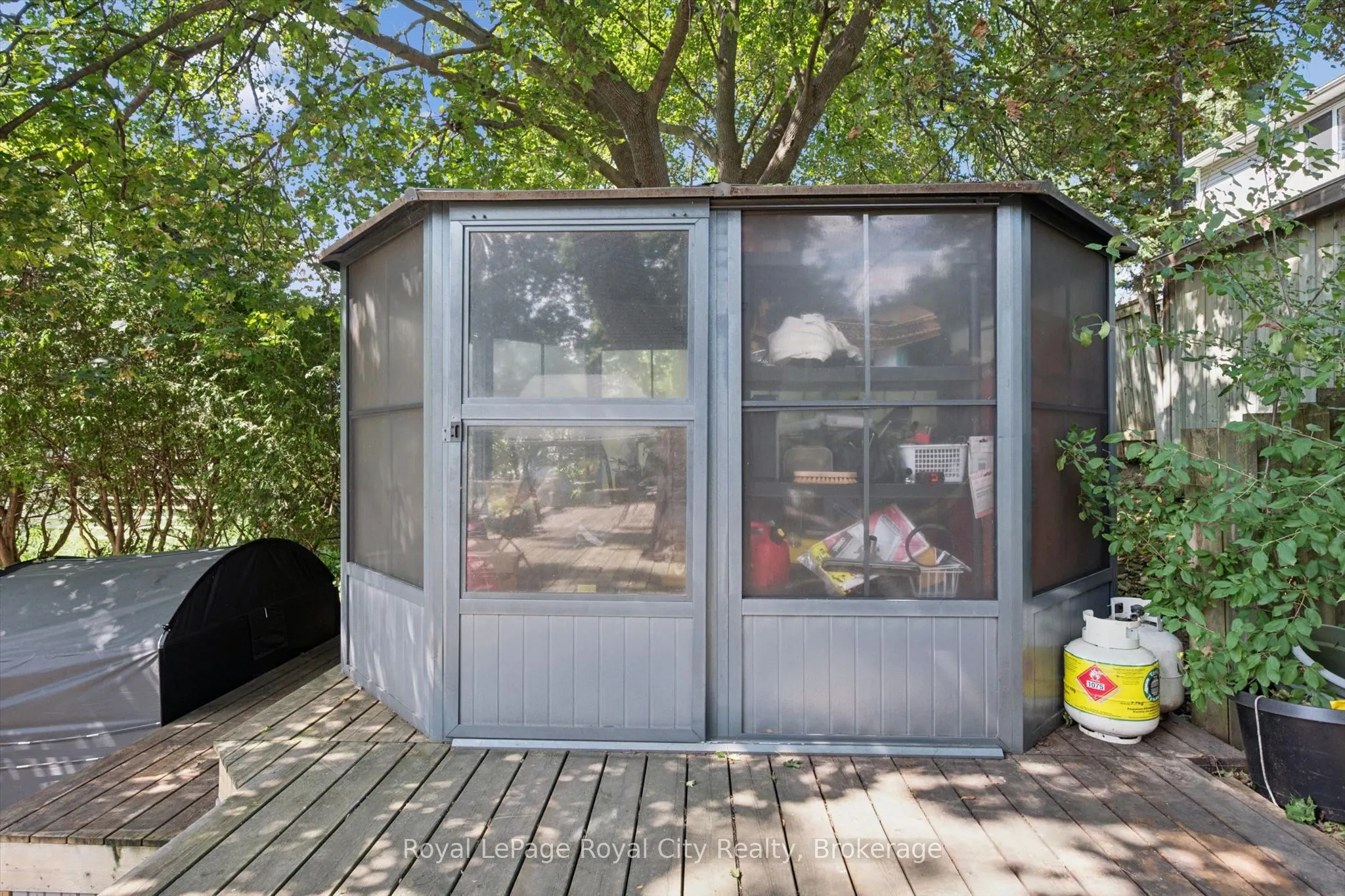 39 Ridgewood Avenue