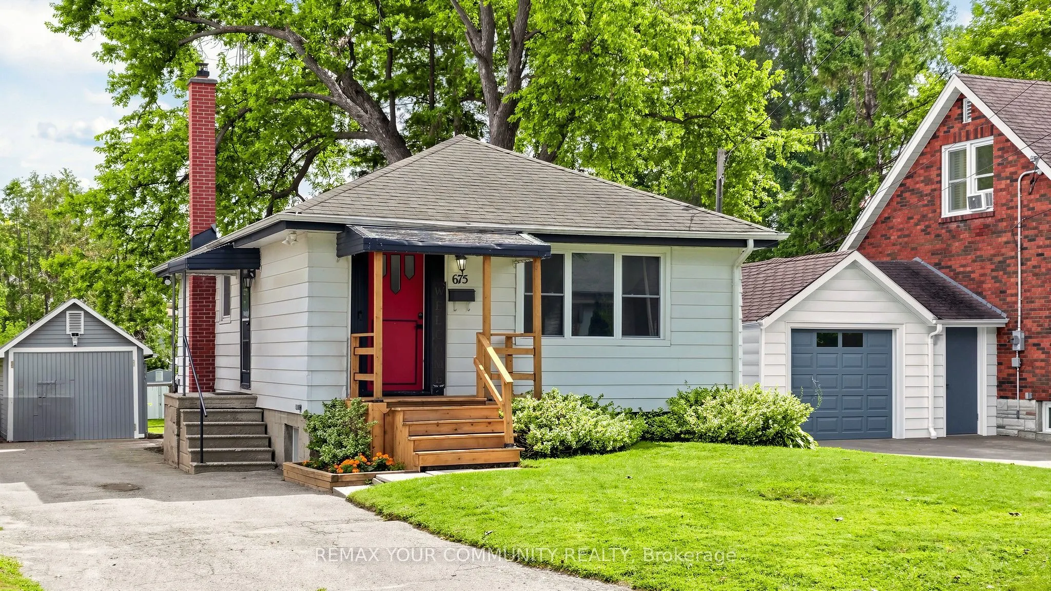 675 Lundys Lane