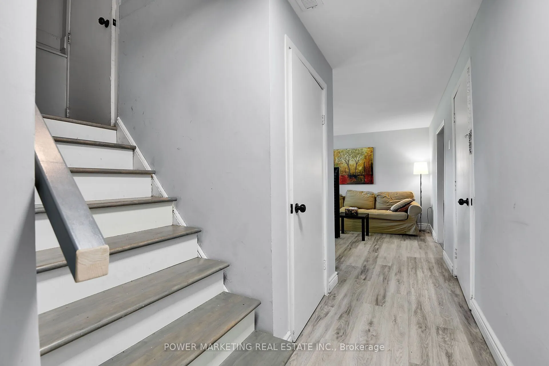 35 Tauvette Street