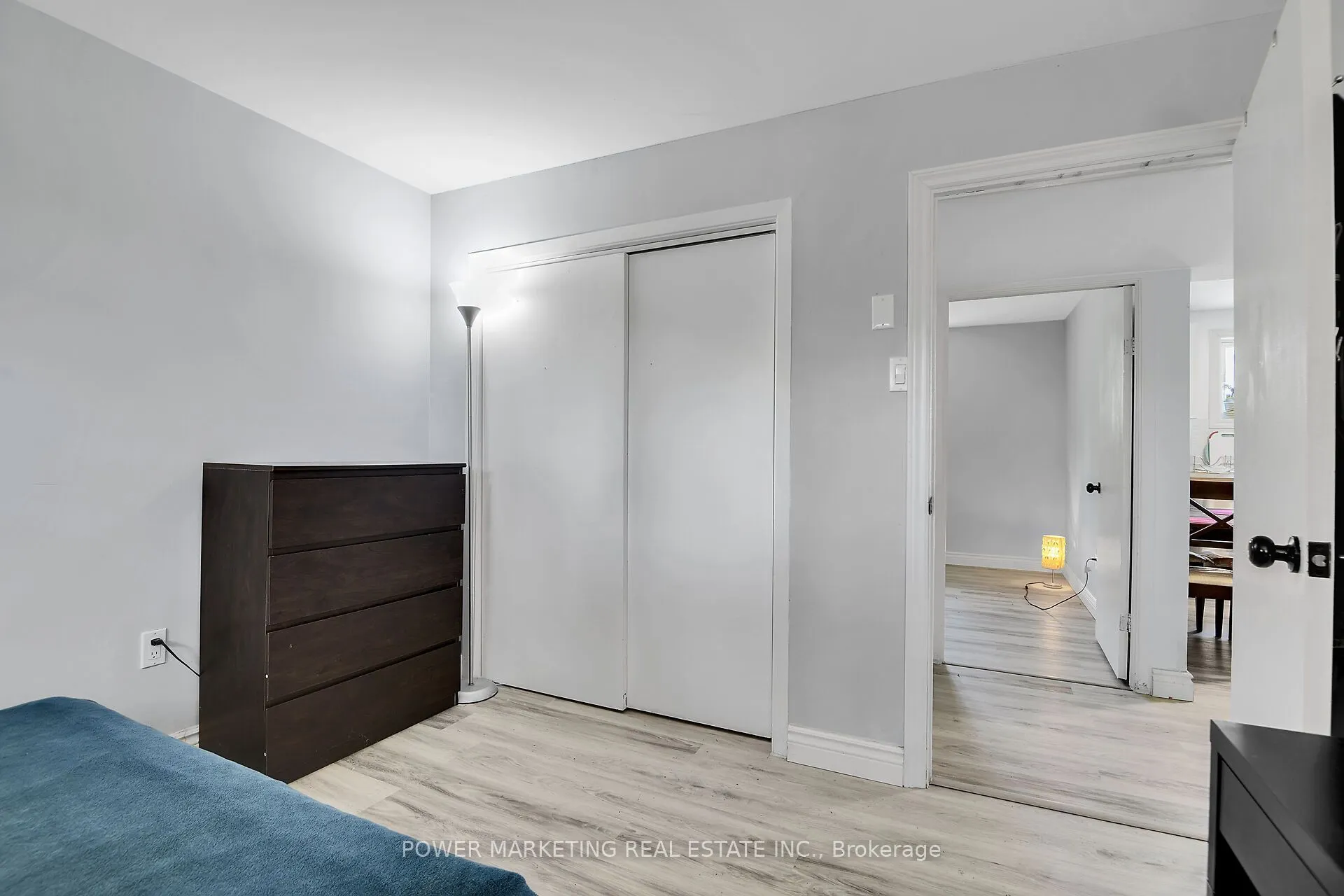 35 Tauvette Street