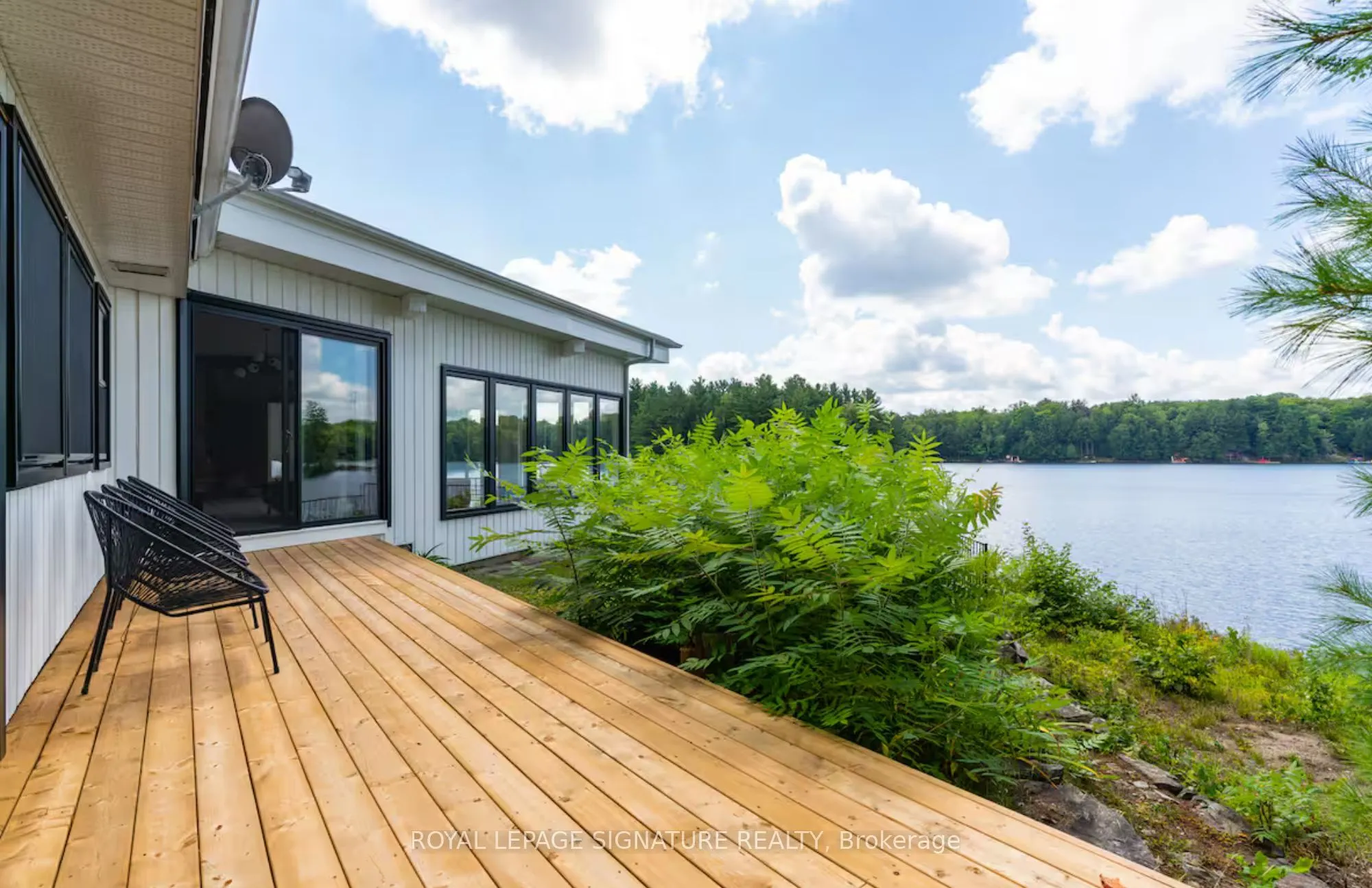 1018 Clearwater Shores Boulevard