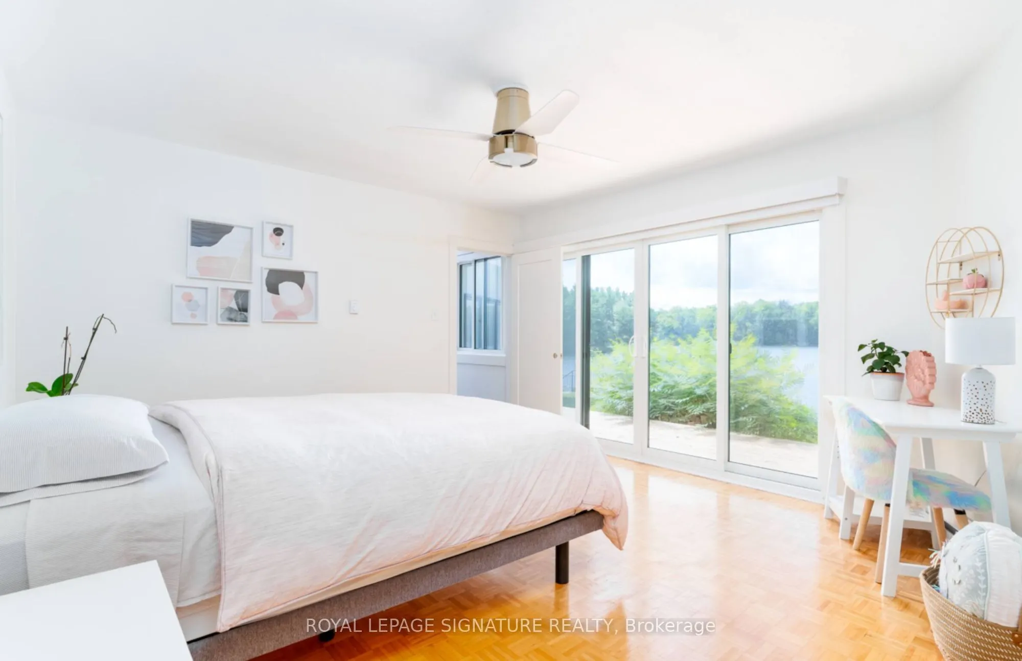 1018 Clearwater Shores Boulevard