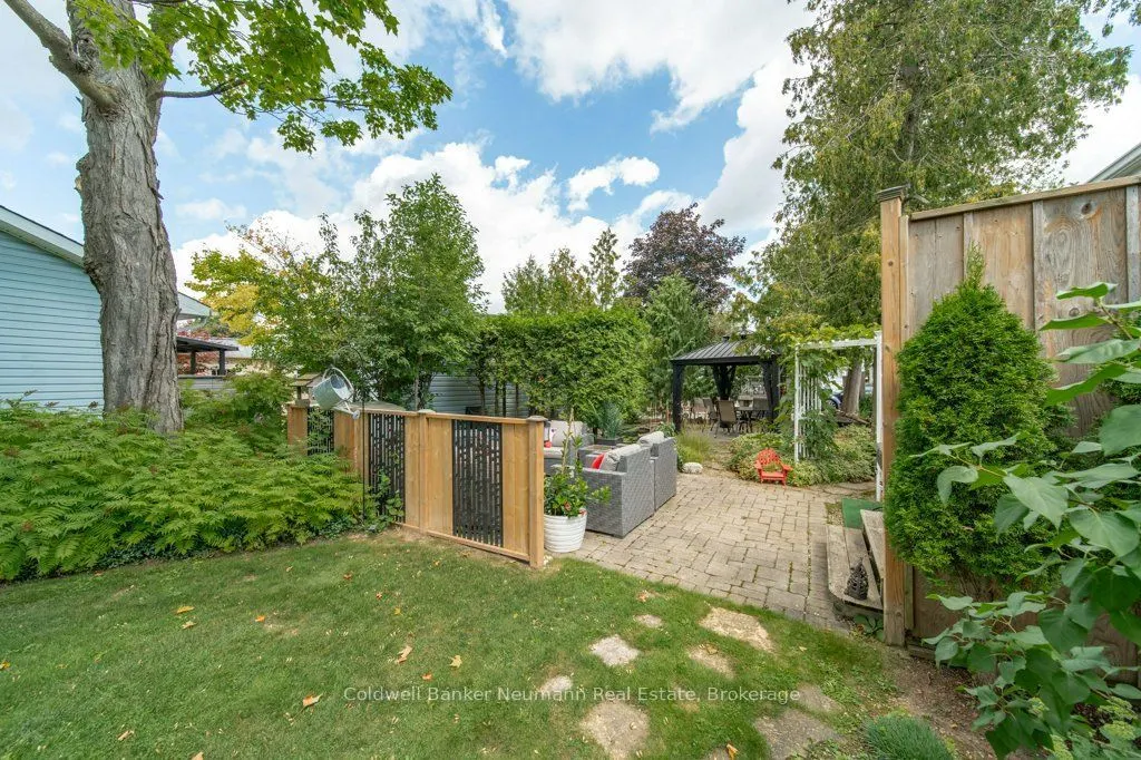 41 Trillium Beach Drive Pvt Drive