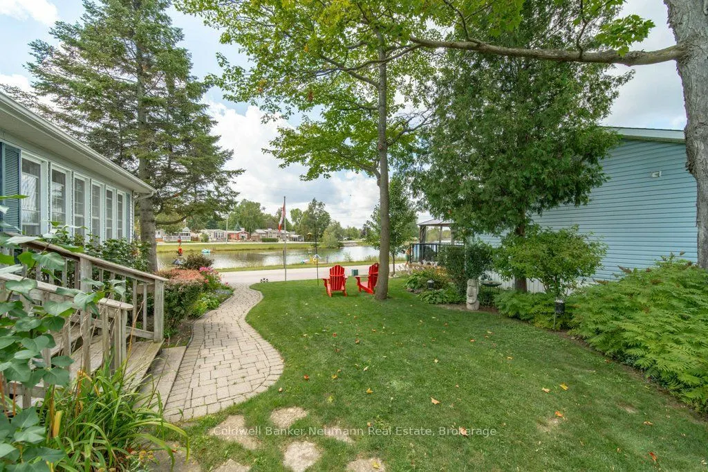 41 Trillium Beach Drive Pvt Drive
