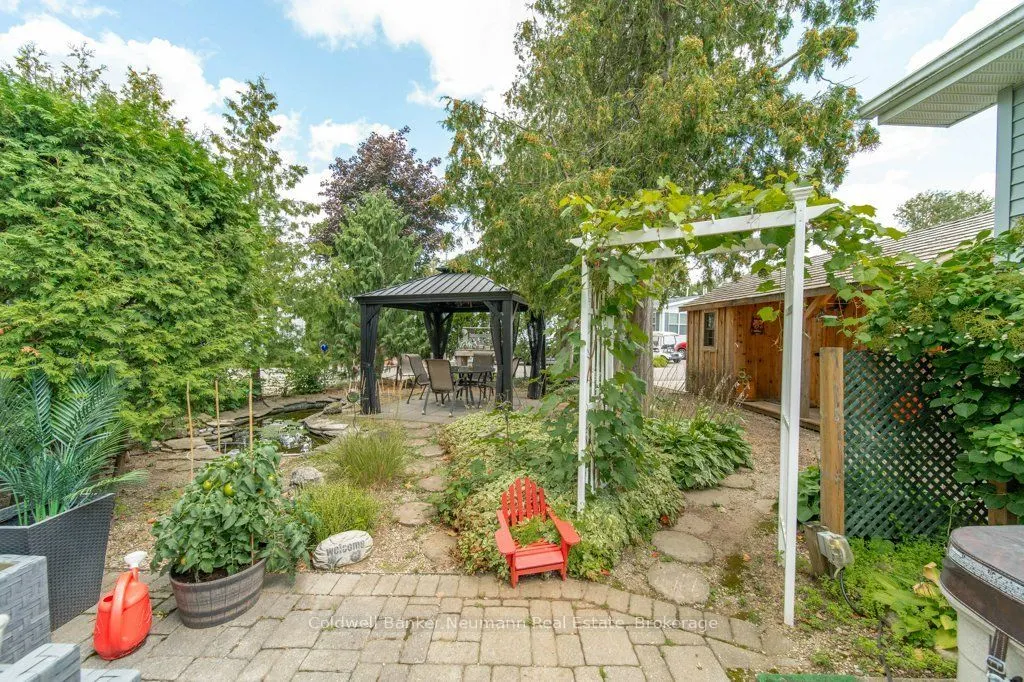 41 Trillium Beach Drive Pvt Drive