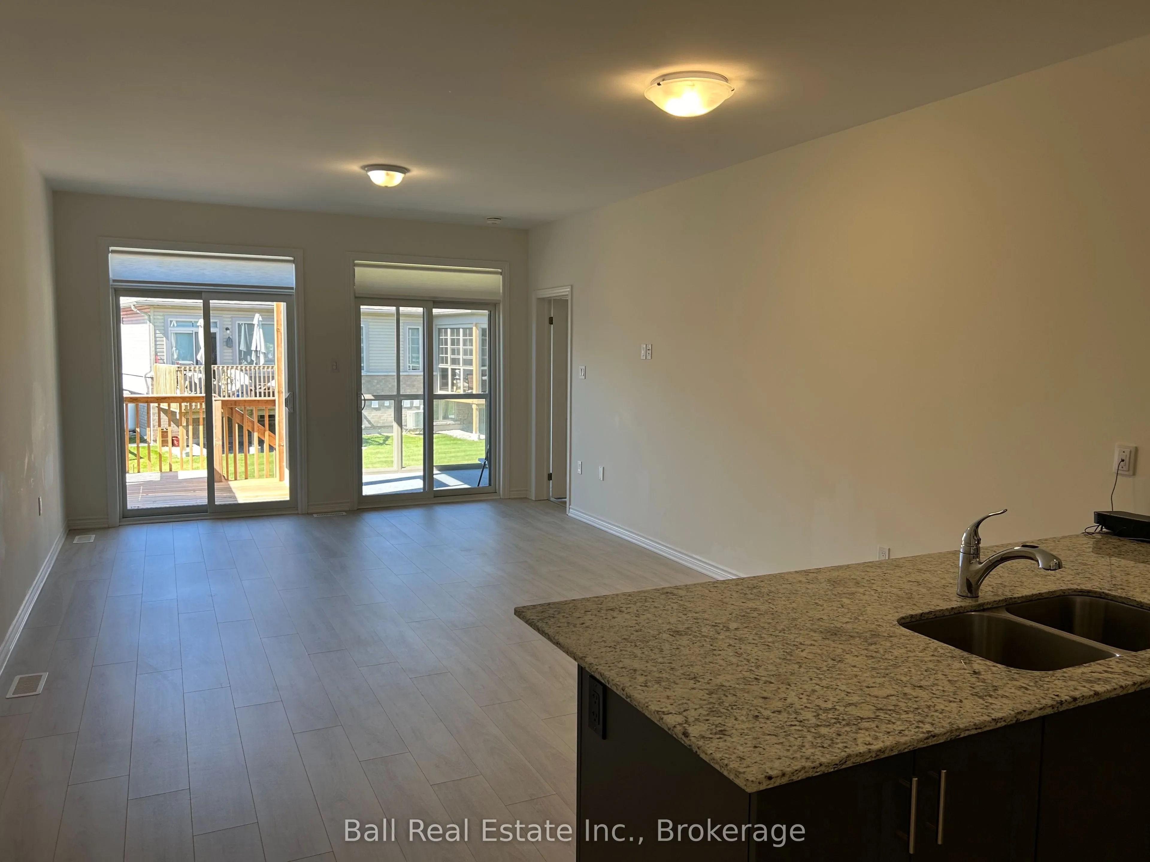 17 Lakewood Crescent #26