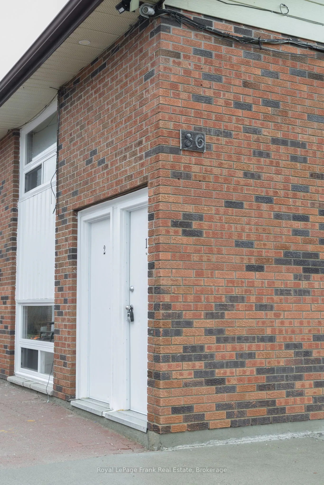 84 Mary Street W #1