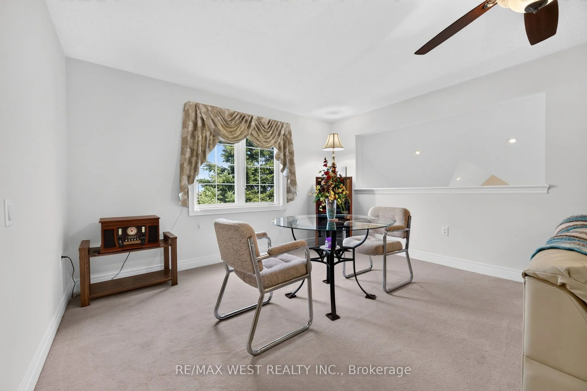 1 Potts Lane