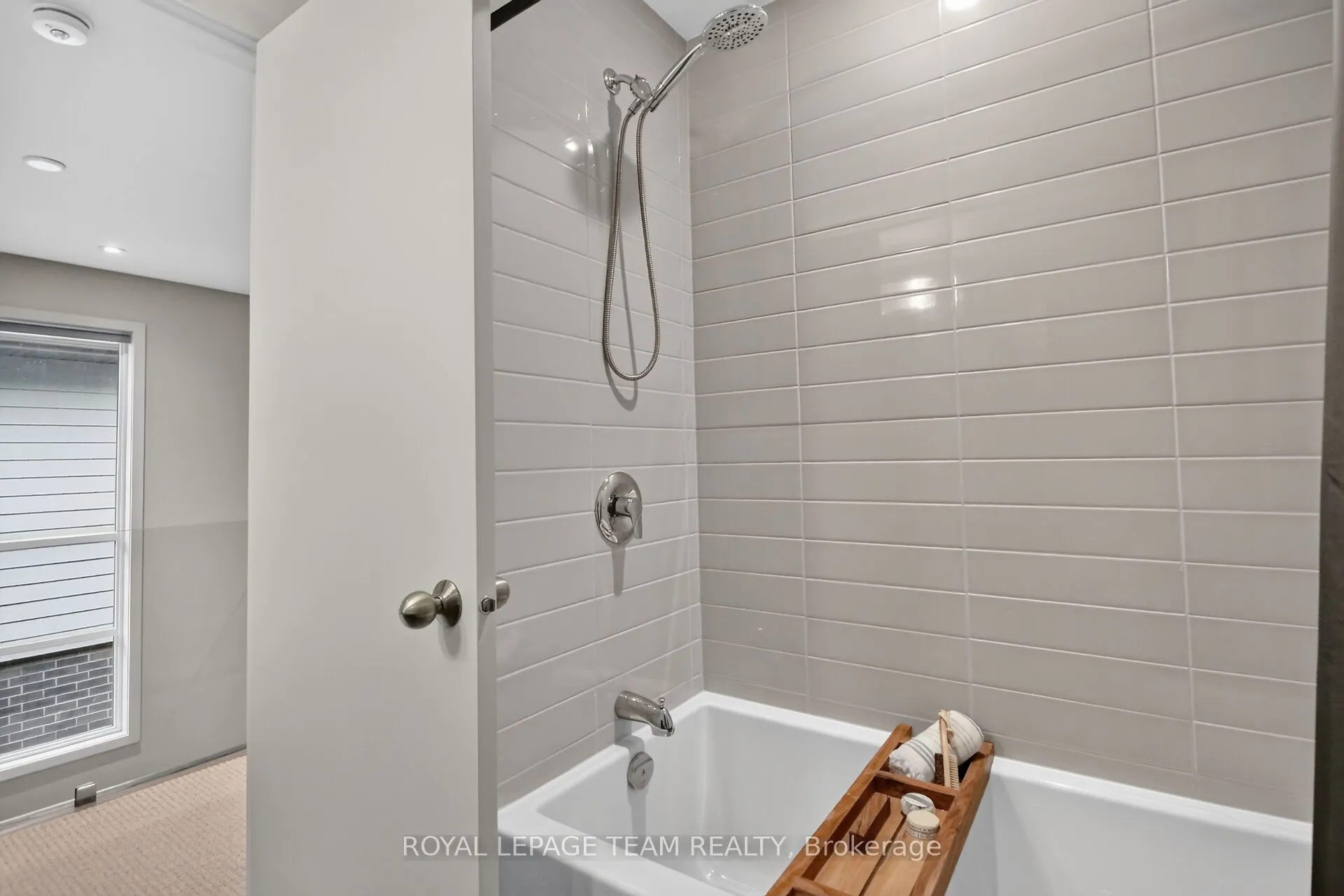 140 Larimar Circle