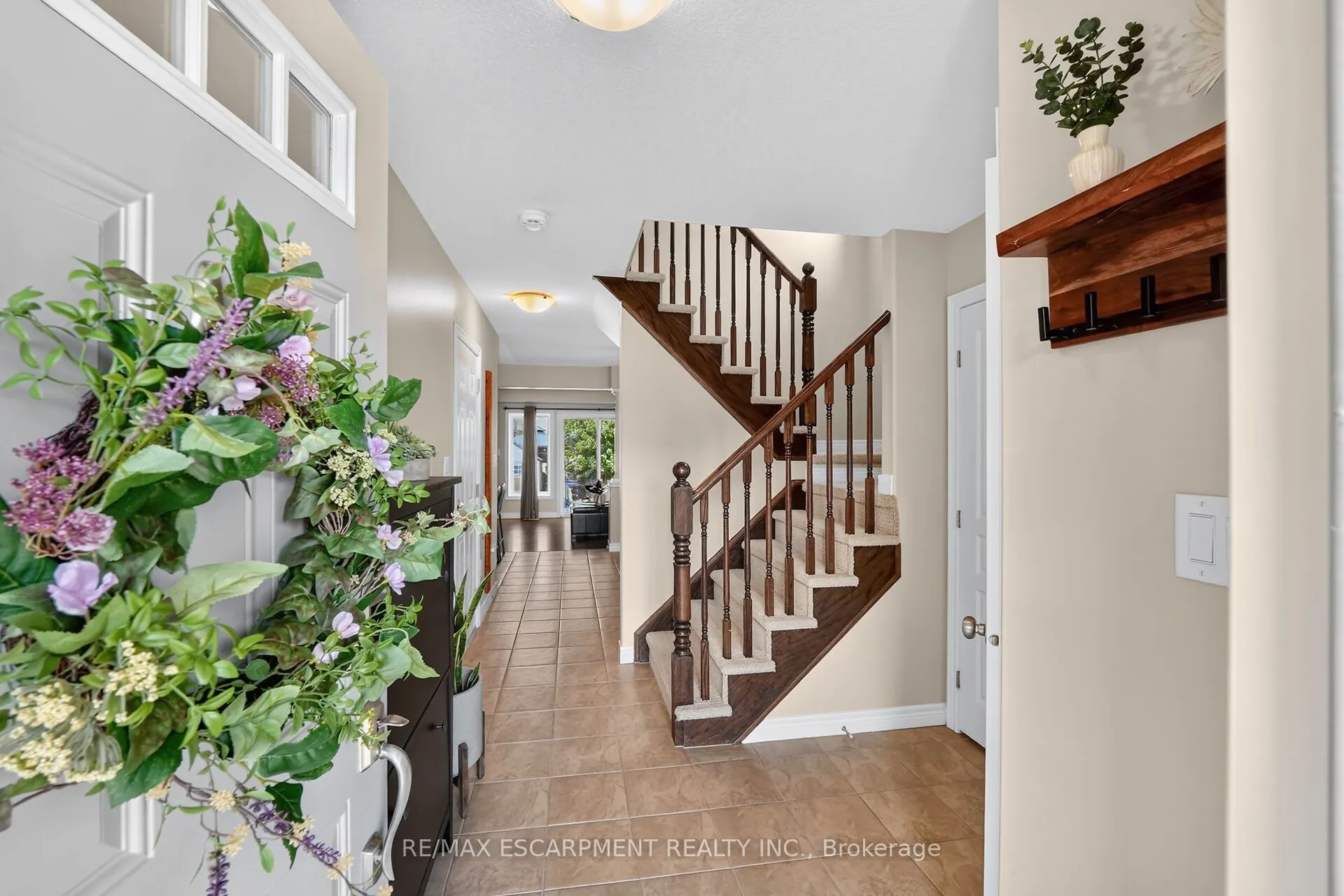 4838 Adam Court