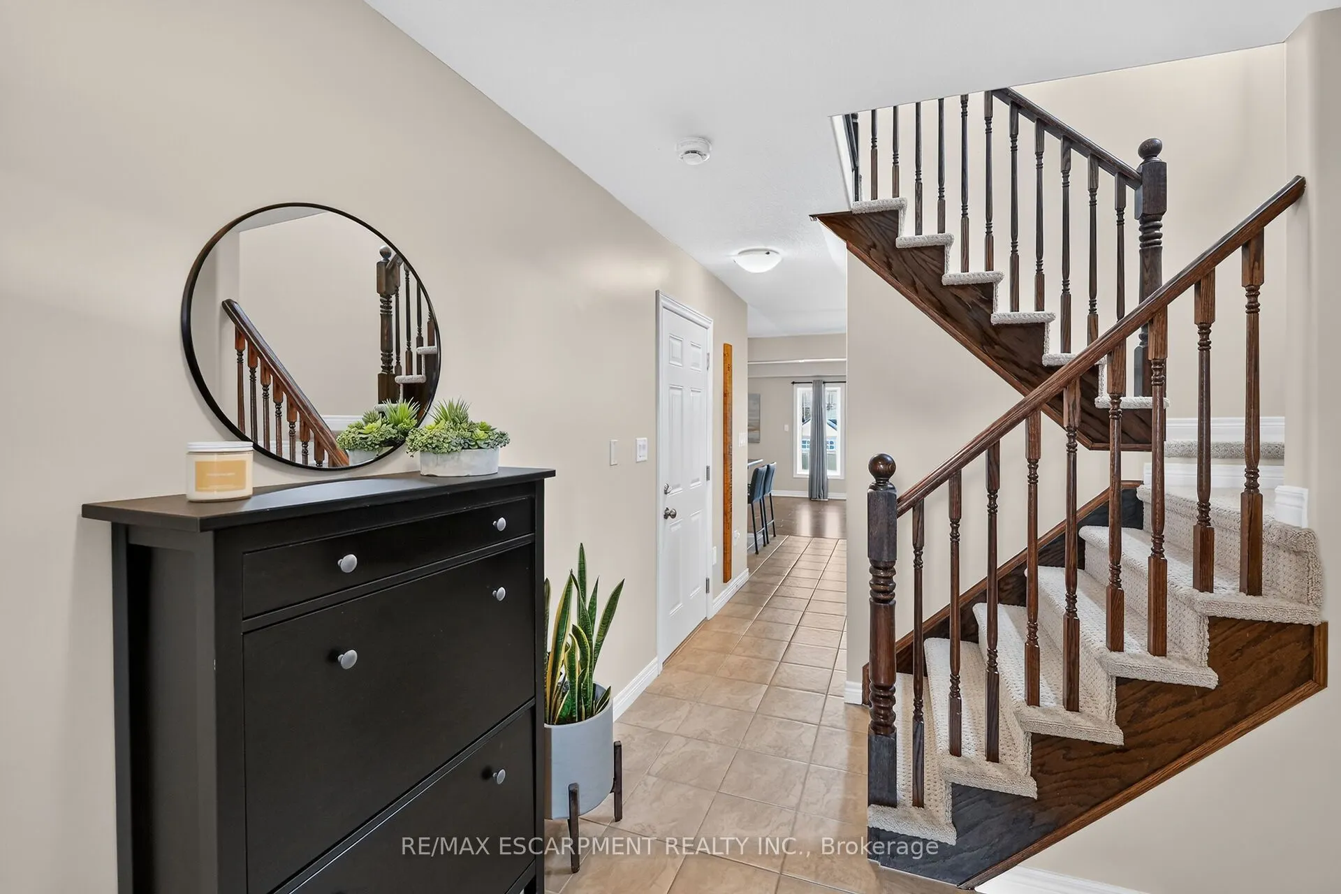 4838 Adam Court