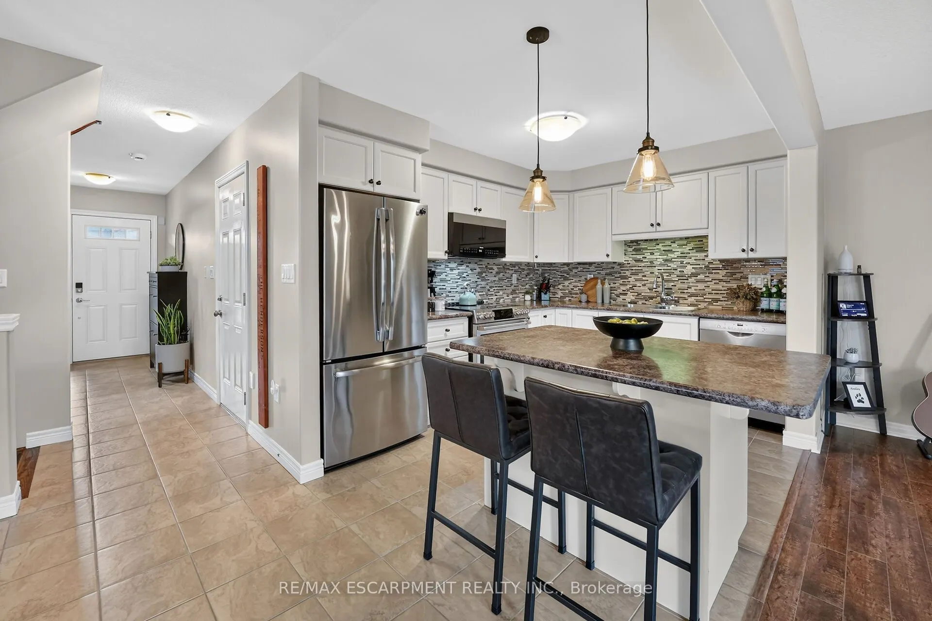 4838 Adam Court