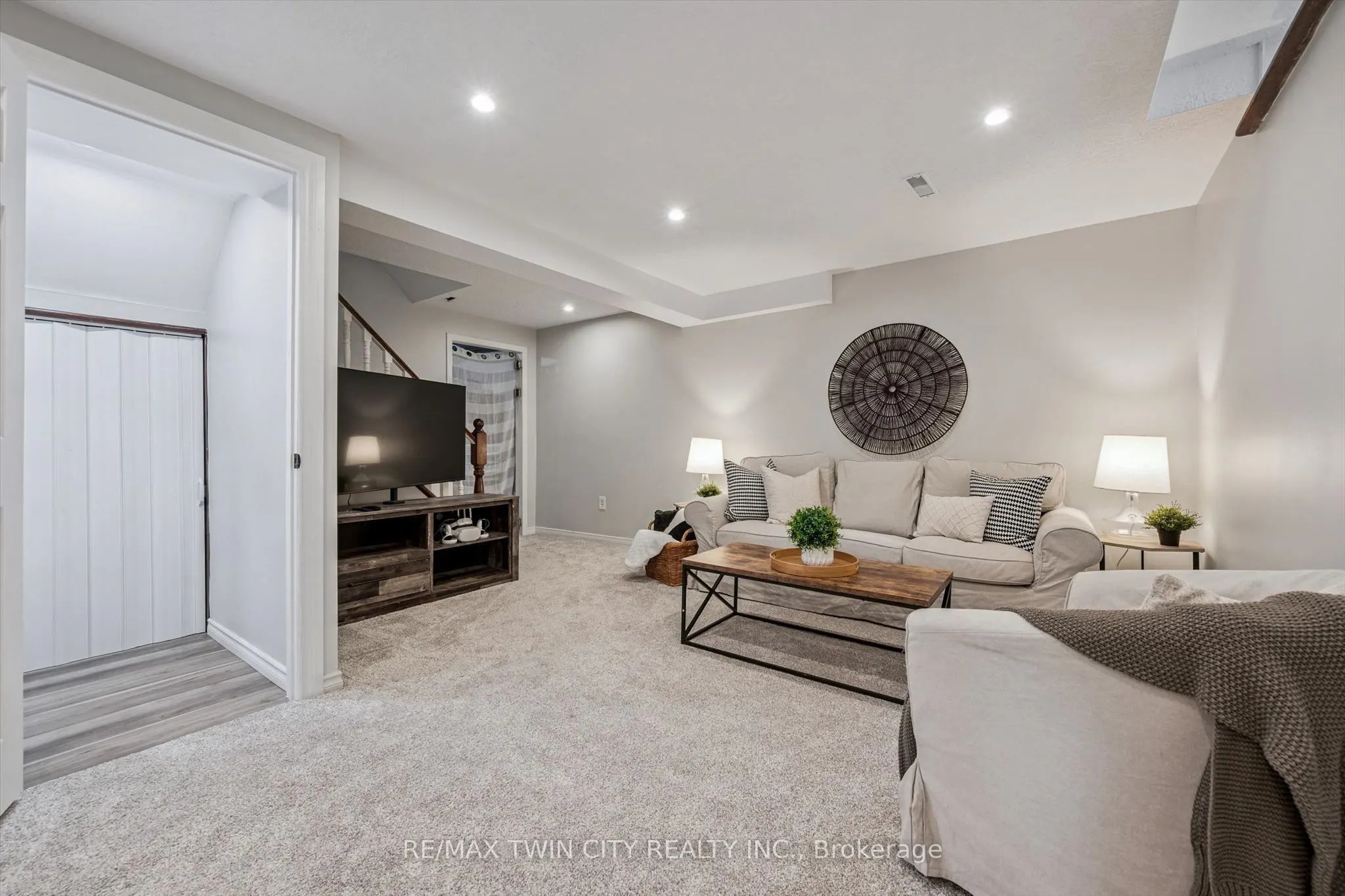 54 Royal Orchard Place