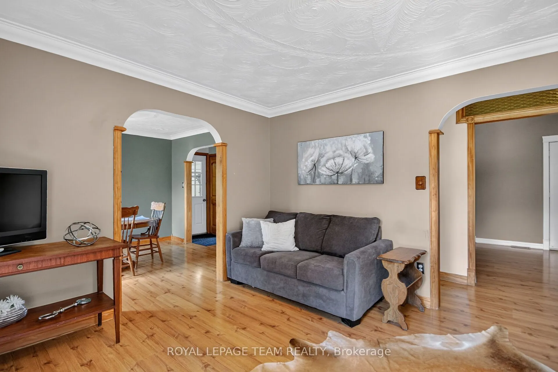3246 Tolmies Corners Road