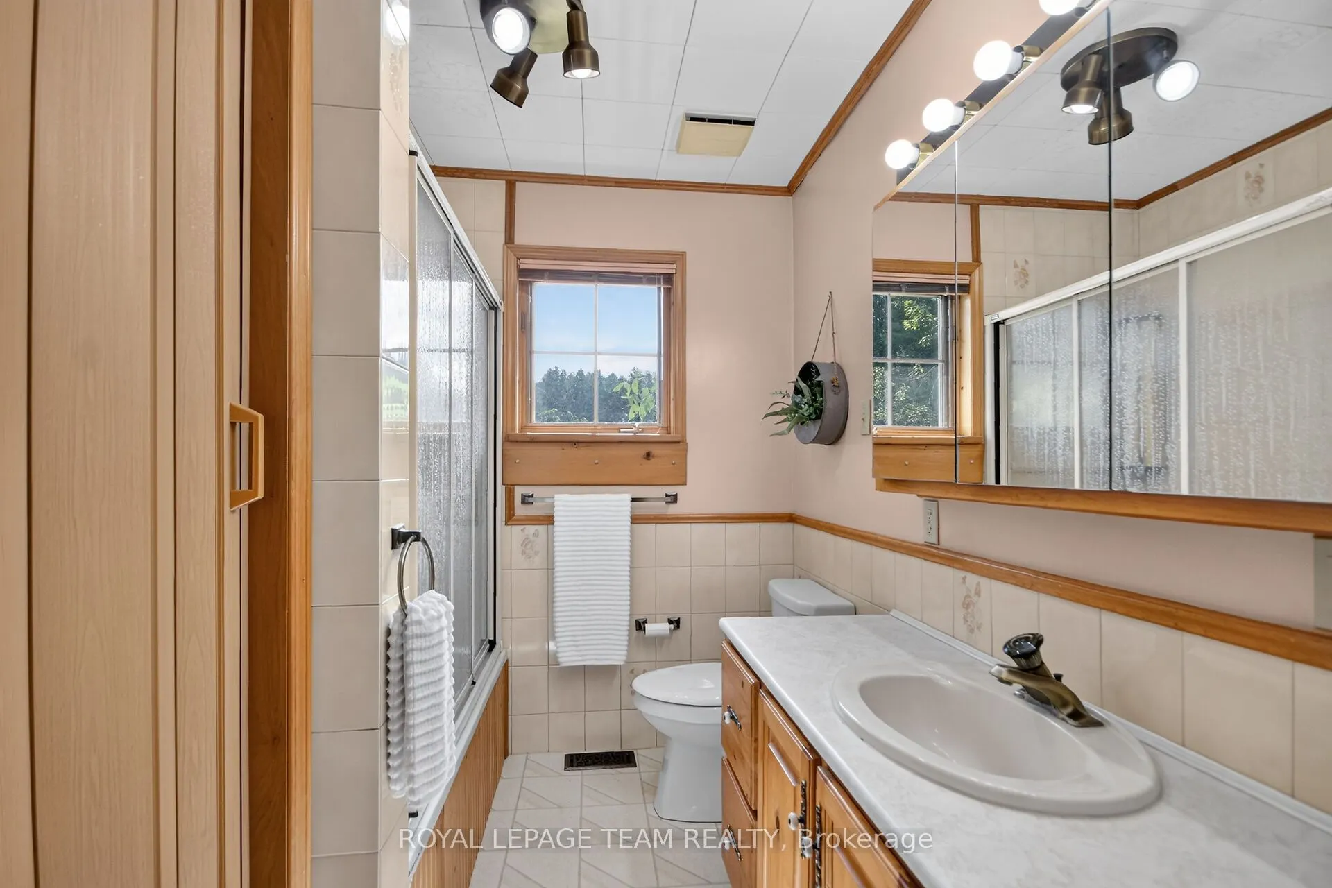 3246 Tolmies Corners Road