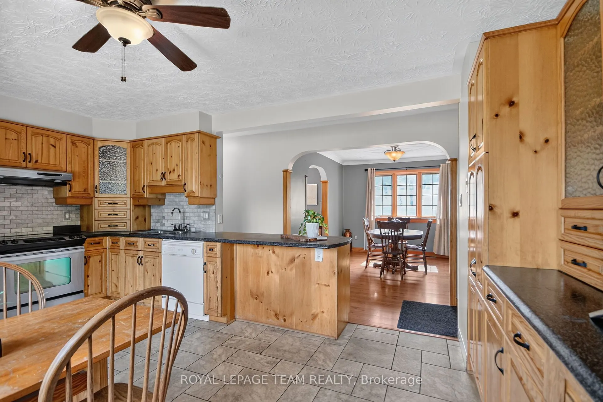 3246 Tolmies Corners Road